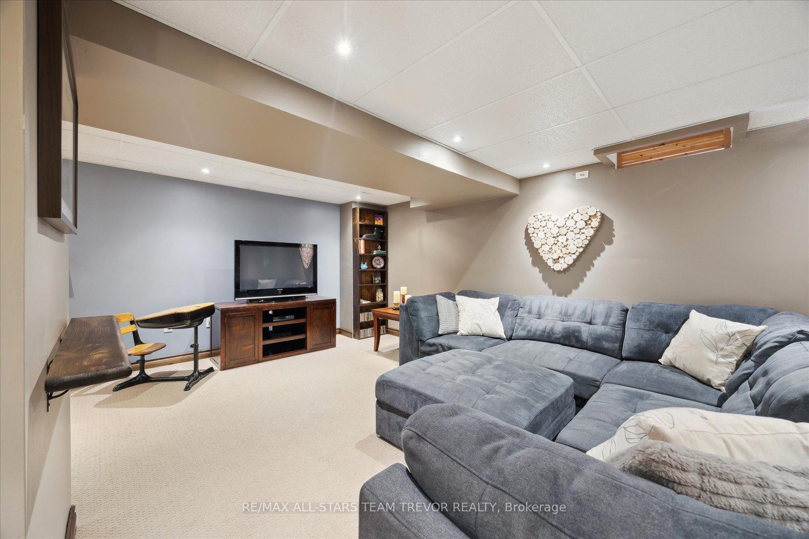 Photo 33 of 166 Natanya Boulevard, Georgina, Keswick North — HOMEH