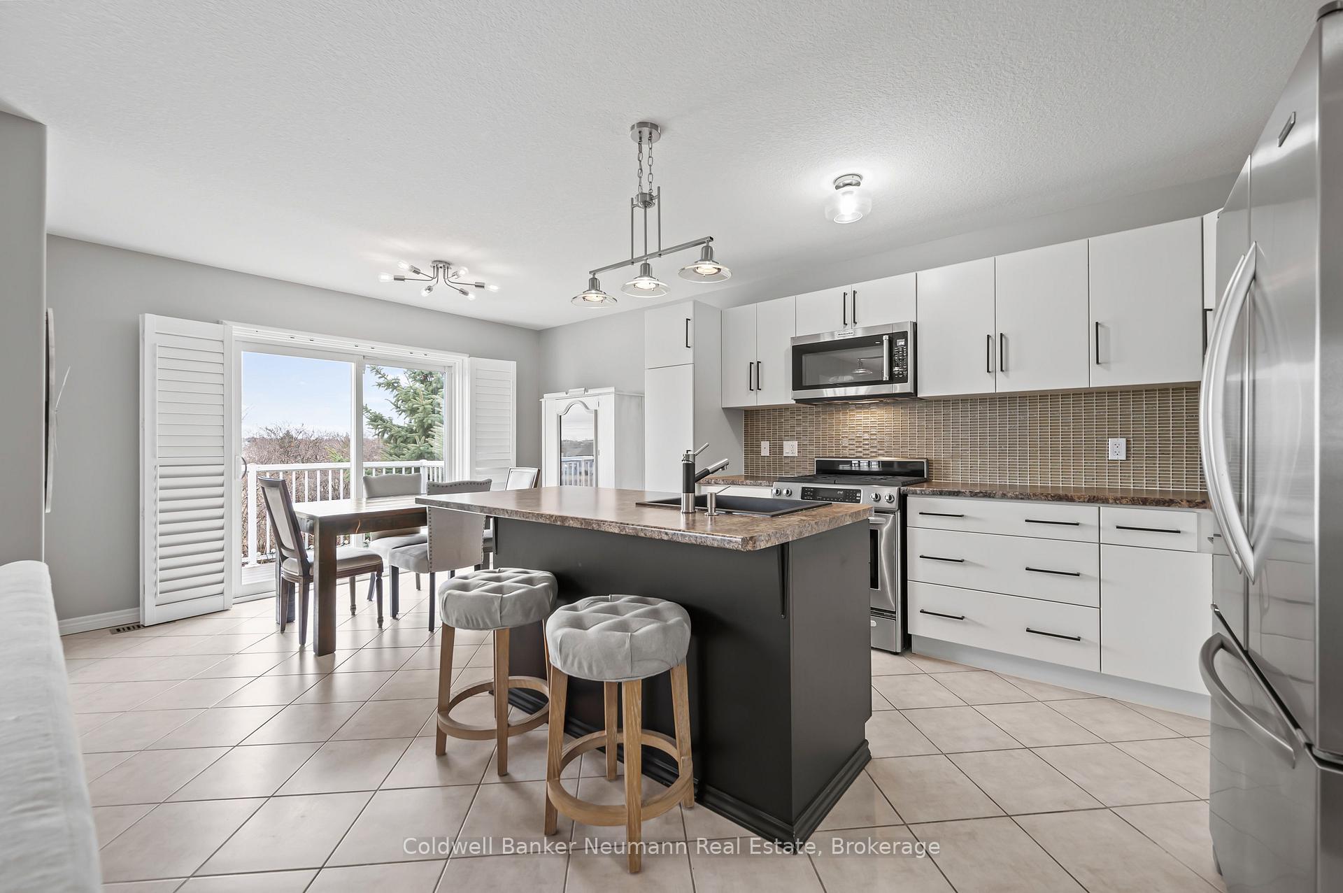 Photo 7 of 133 Kemp Crescent, Guelph, Grange Road — HOMEH