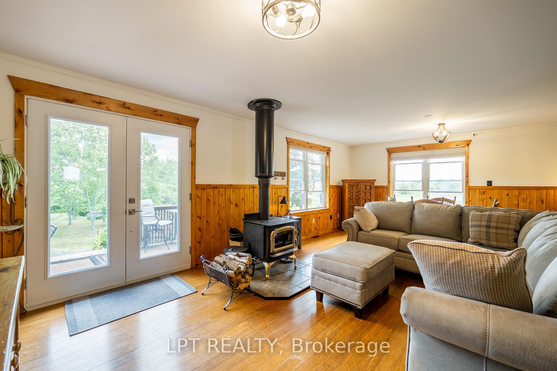 Photo 5 of 2291 Sands Road, Frontenac, Frontenac South — HOMEH