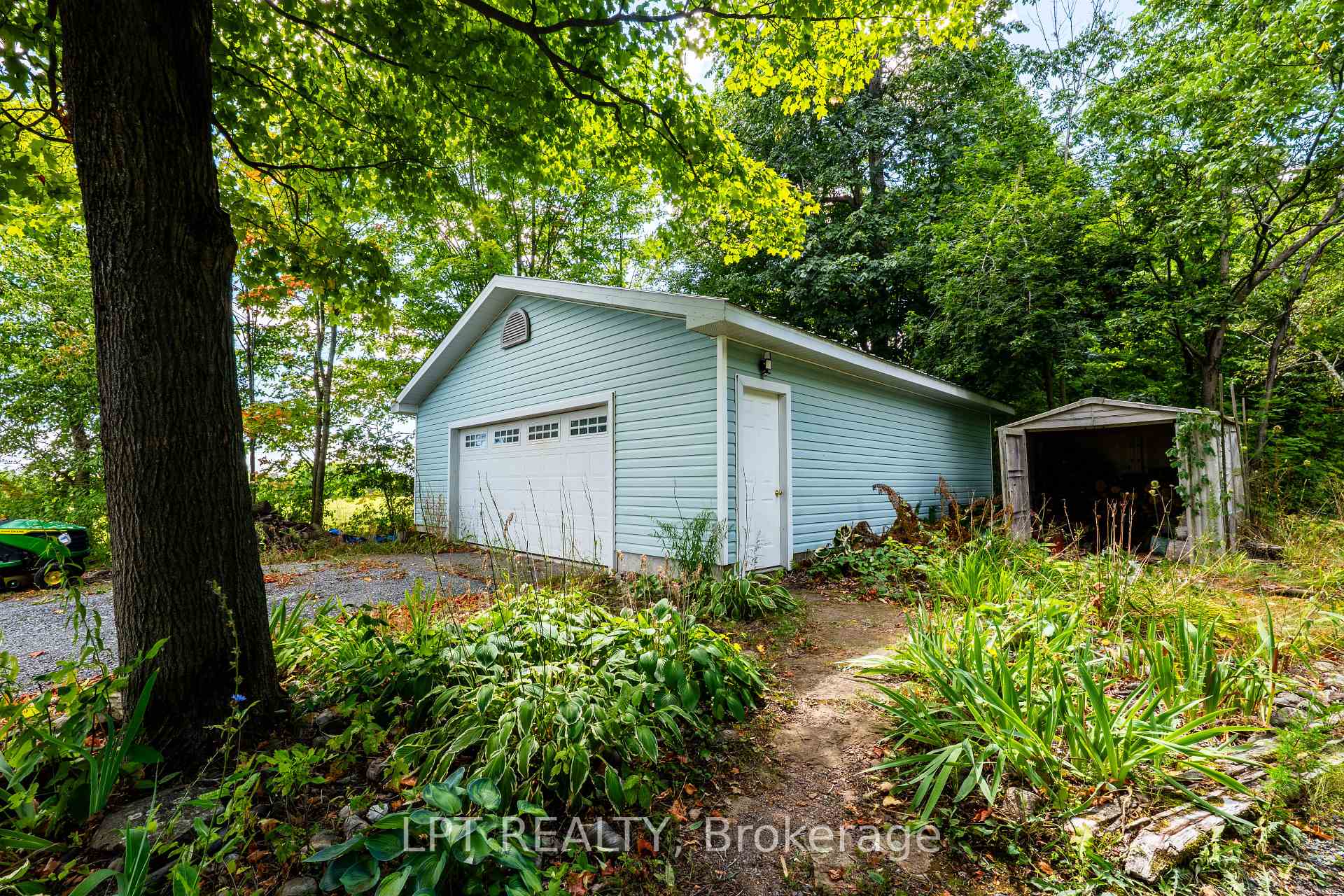 Photo 34 of 2291 Sands Road, Frontenac, Frontenac South — HOMEH