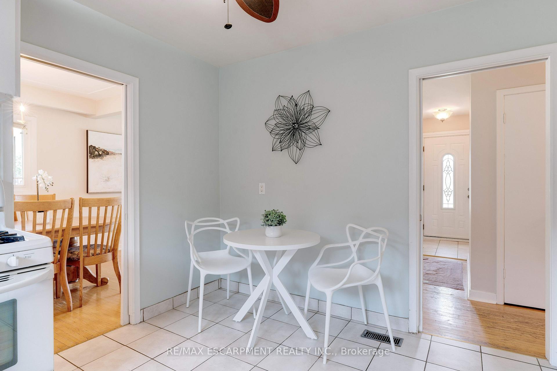 Photo 11 of 224 Glenholme Avenue, Hamilton, Winona — HOMEH