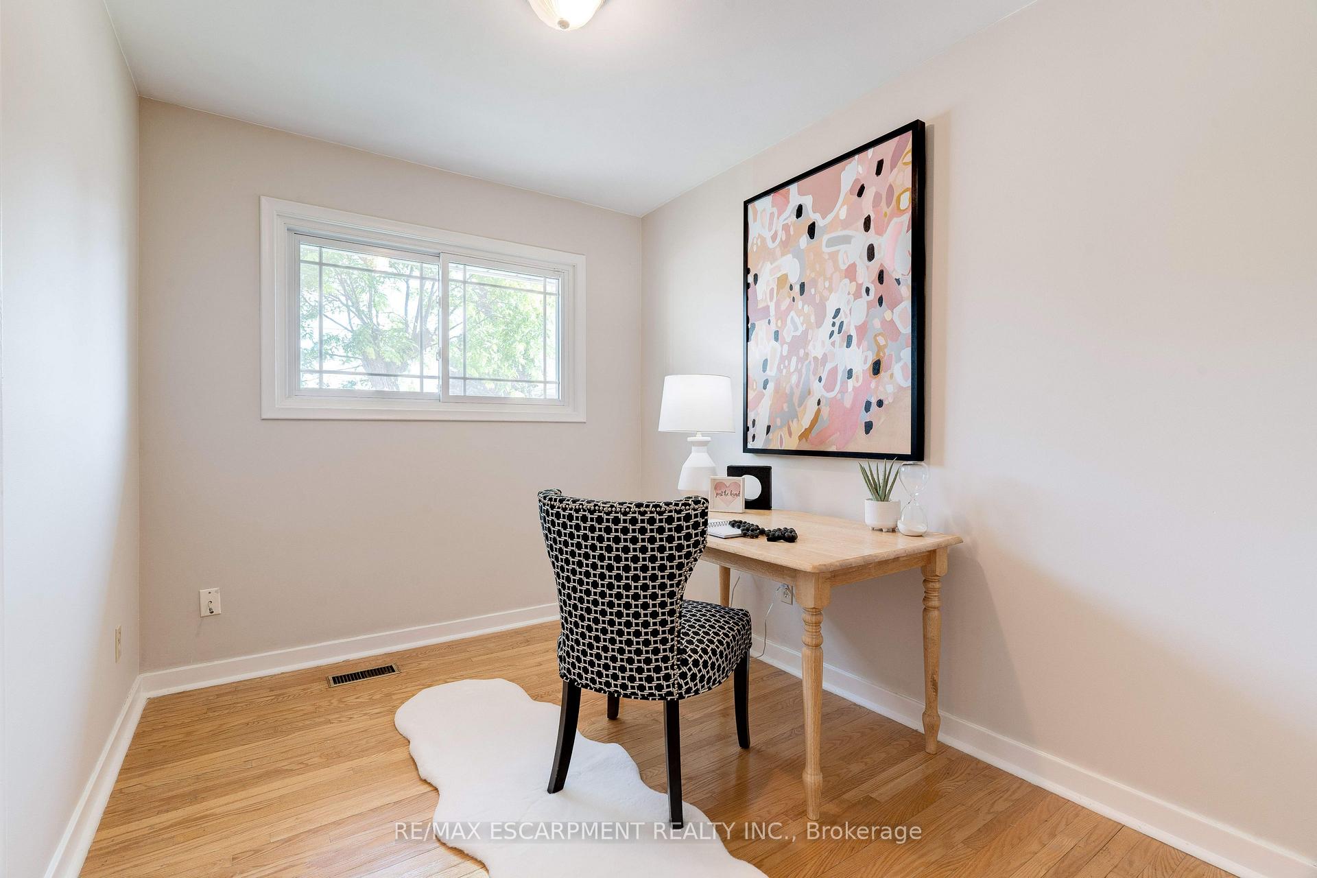 Photo 14 of 224 Glenholme Avenue, Hamilton, Winona — HOMEH