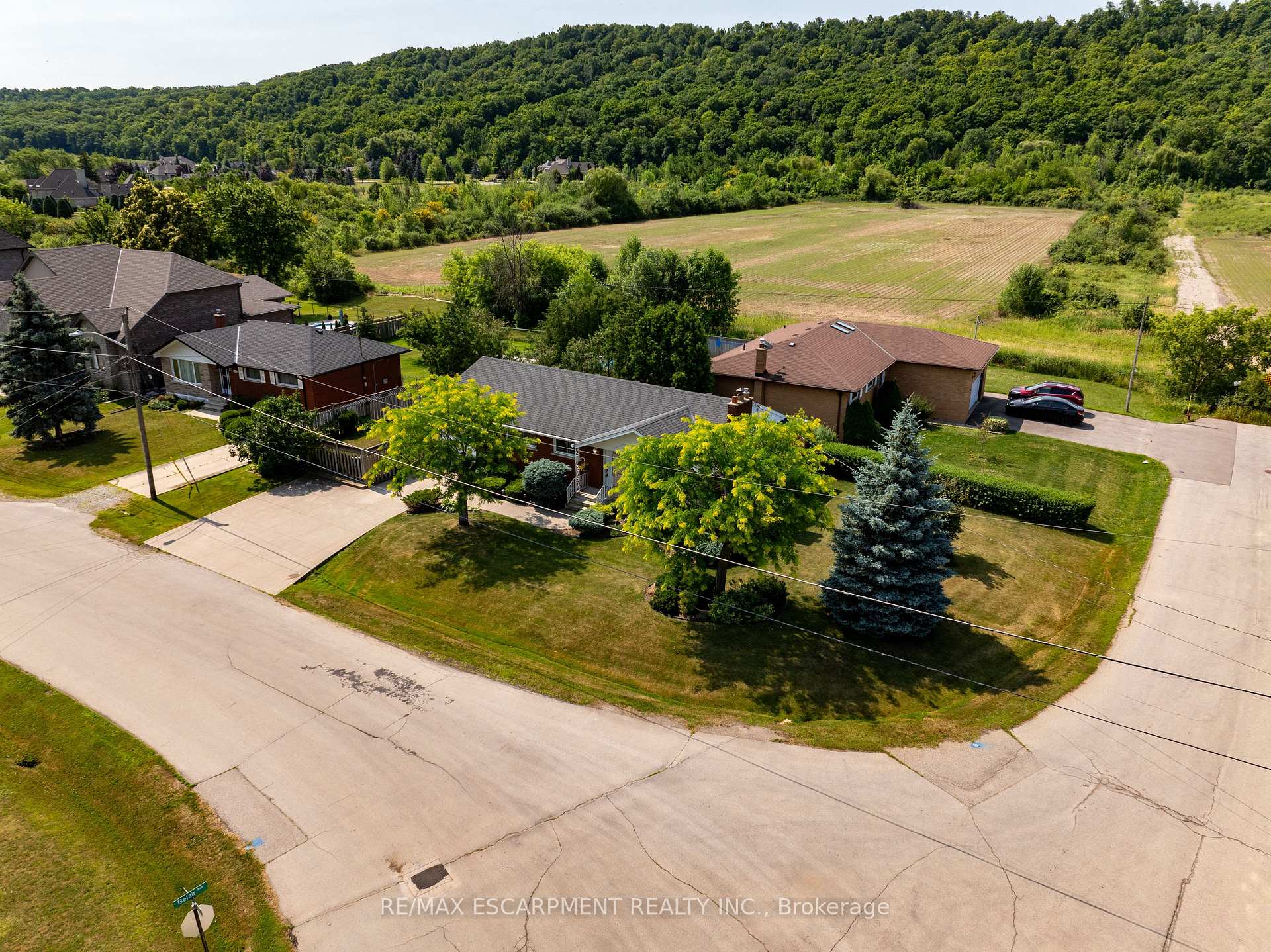 Photo 43 of 224 Glenholme Avenue, Hamilton, Winona — HOMEH