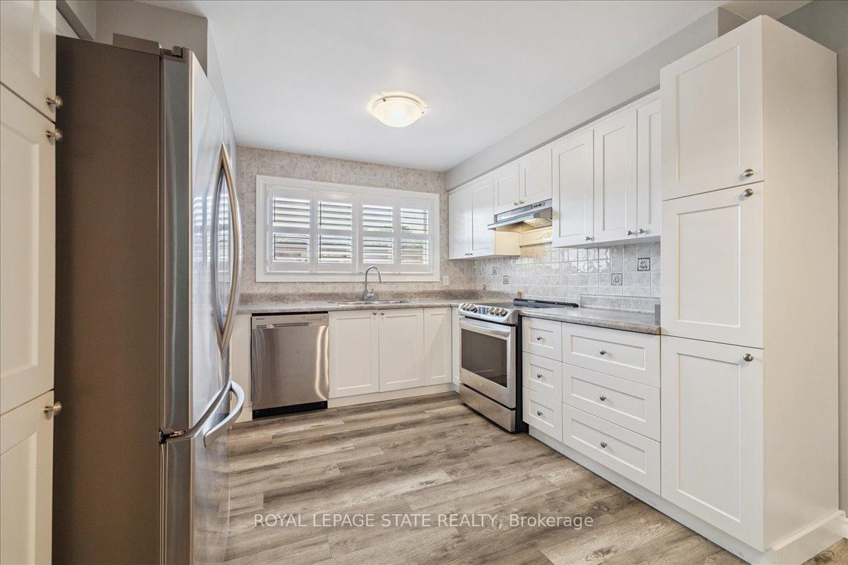 Photo 21 of 15 Purdy Crescent, Hamilton, Greeningdon — HOMEH