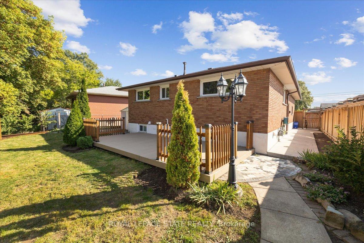 Photo 48 of 15 Purdy Crescent, Hamilton, Greeningdon — HOMEH