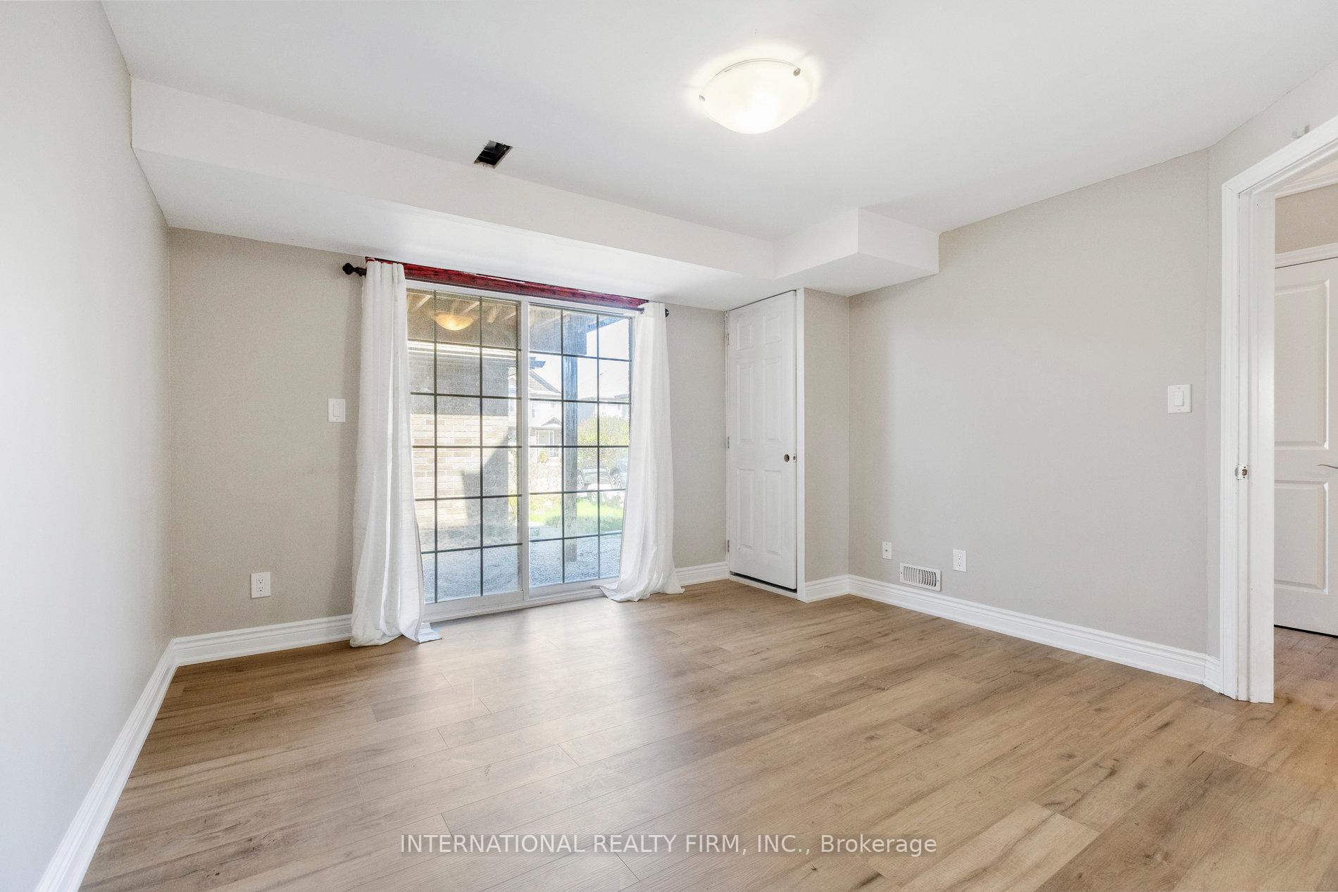 Photo 27 of 39 Jeffrey Drive, Guelph, Grange Road — HOMEH