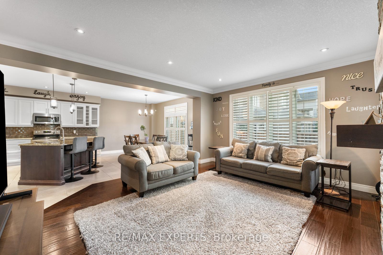 Photo 15 of 154 Davinci Boulevard, Hamilton, Carpenter — HOMEH