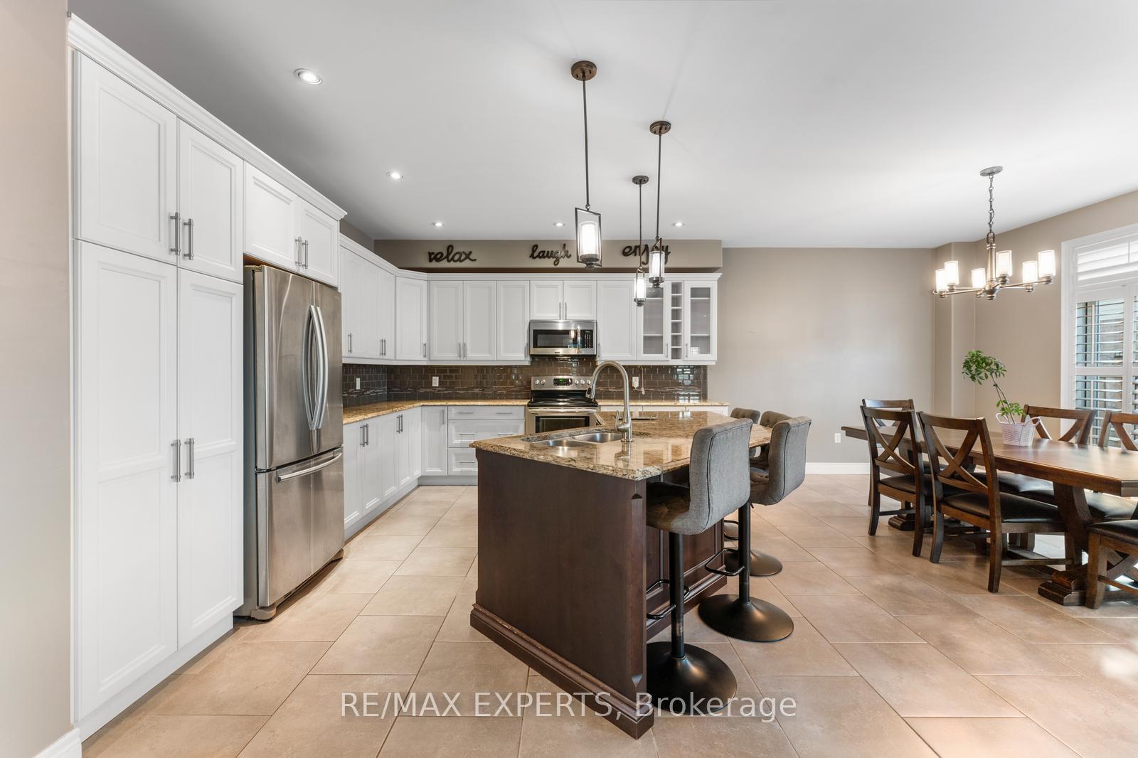 Photo 17 of 154 Davinci Boulevard, Hamilton, Carpenter — HOMEH