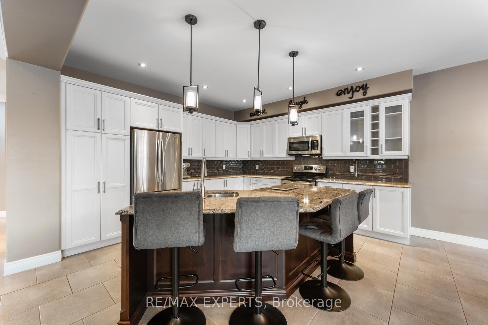 Photo 19 of 154 Davinci Boulevard, Hamilton, Carpenter — HOMEH