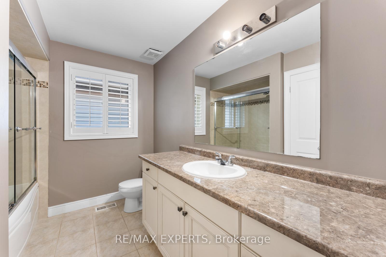 Photo 39 of 154 Davinci Boulevard, Hamilton, Carpenter — HOMEH