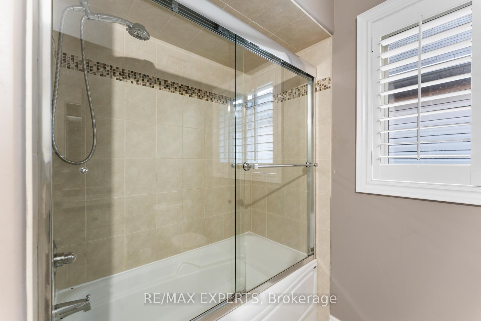 Photo 40 of 154 Davinci Boulevard, Hamilton, Carpenter — HOMEH