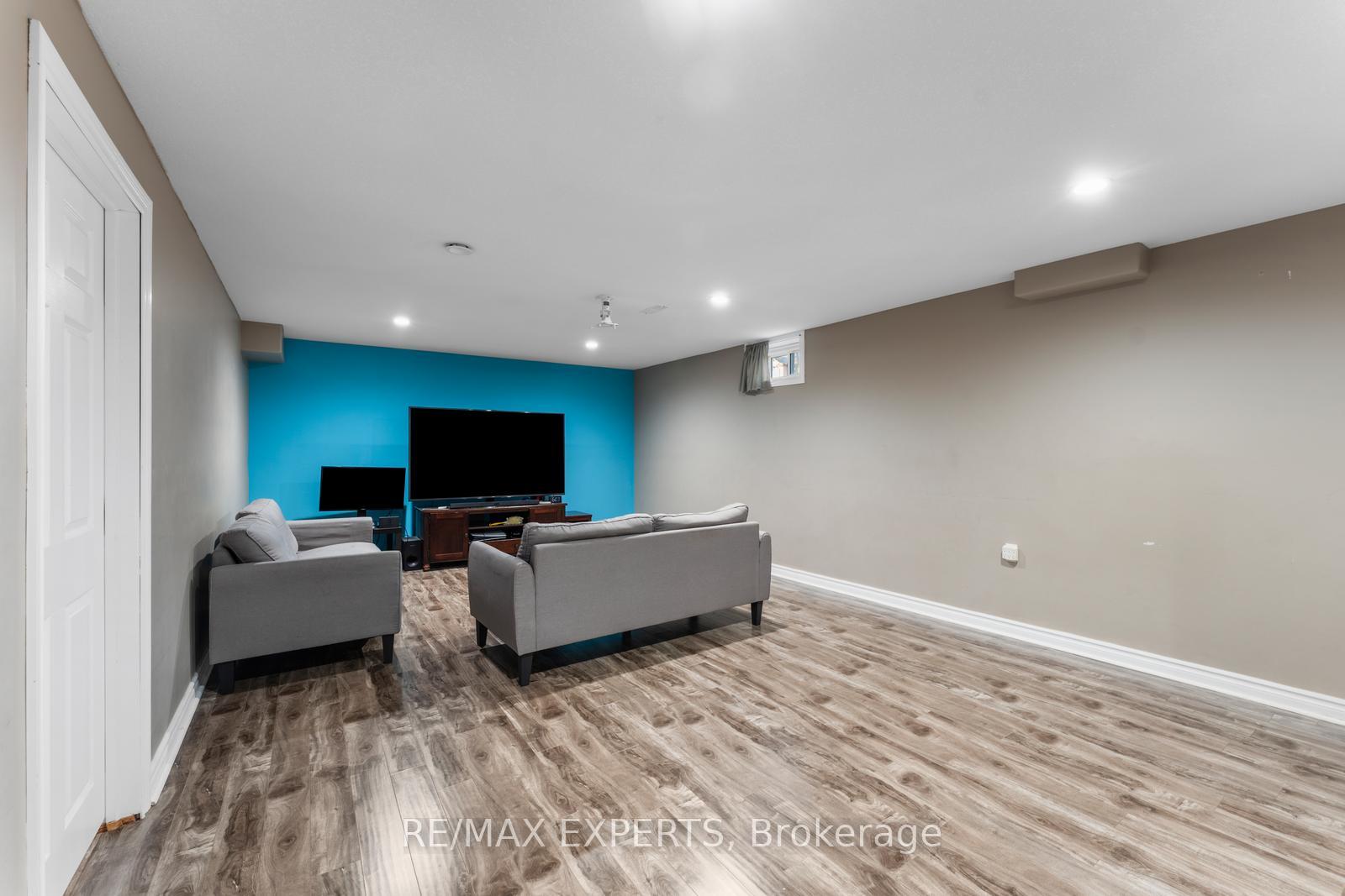 Photo 42 of 154 Davinci Boulevard, Hamilton, Carpenter — HOMEH