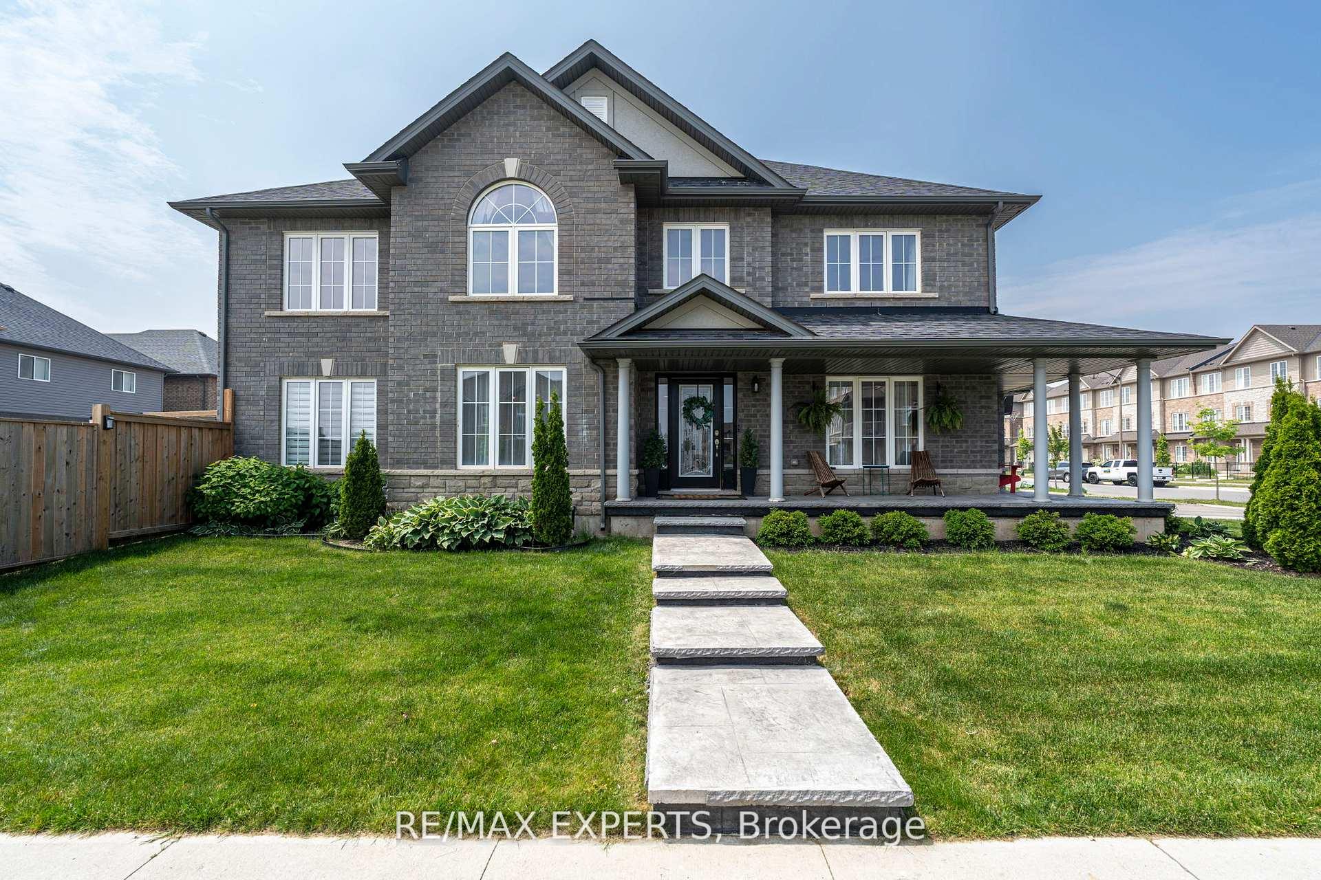 Photo 2 of 316 Dalgleish Trail, Hamilton, Rural Glanbrook — HOMEH
