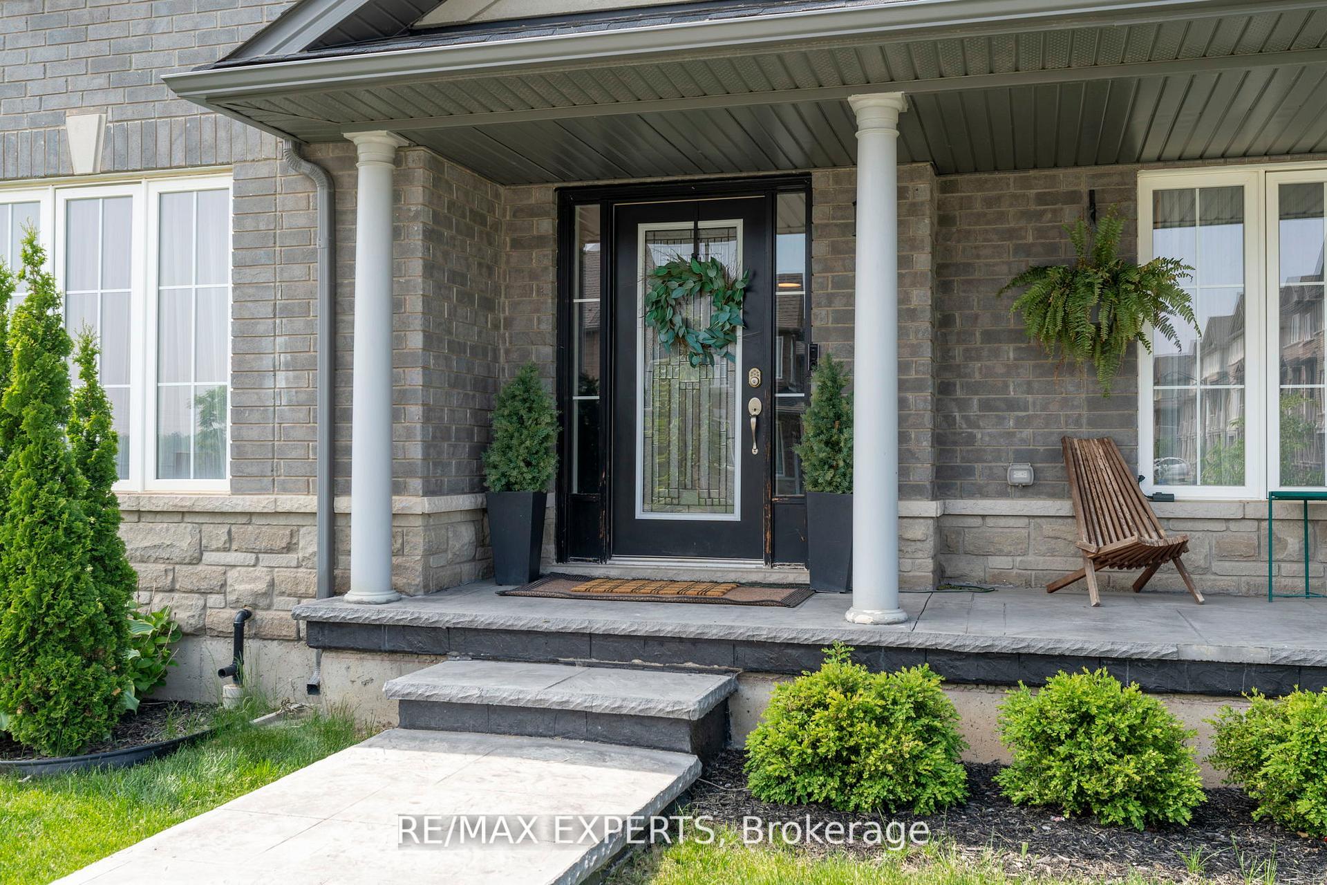Photo 6 of 316 Dalgleish Trail, Hamilton, Rural Glanbrook — HOMEH
