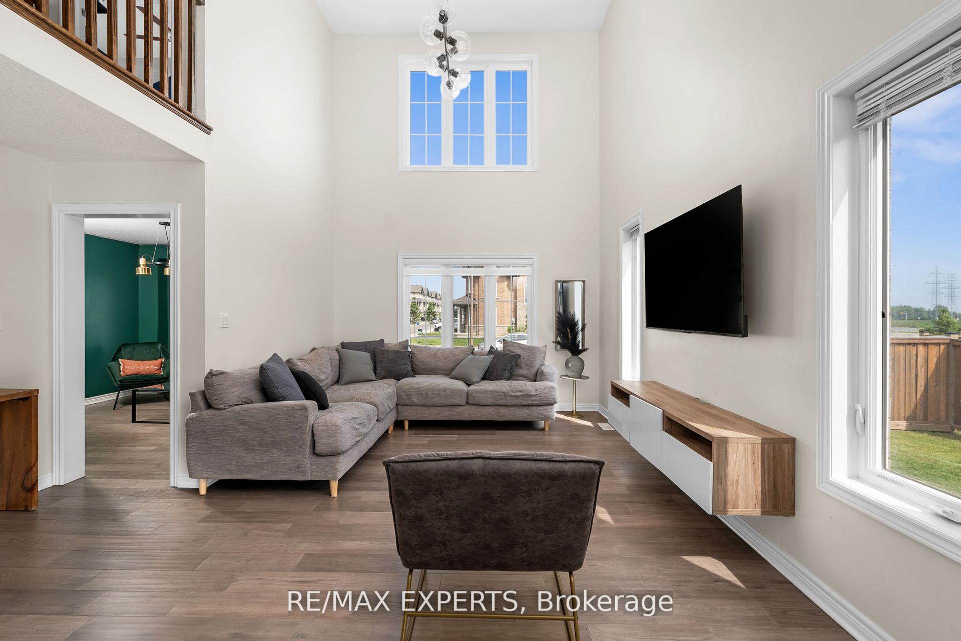Photo 12 of 316 Dalgleish Trail, Hamilton, Rural Glanbrook — HOMEH