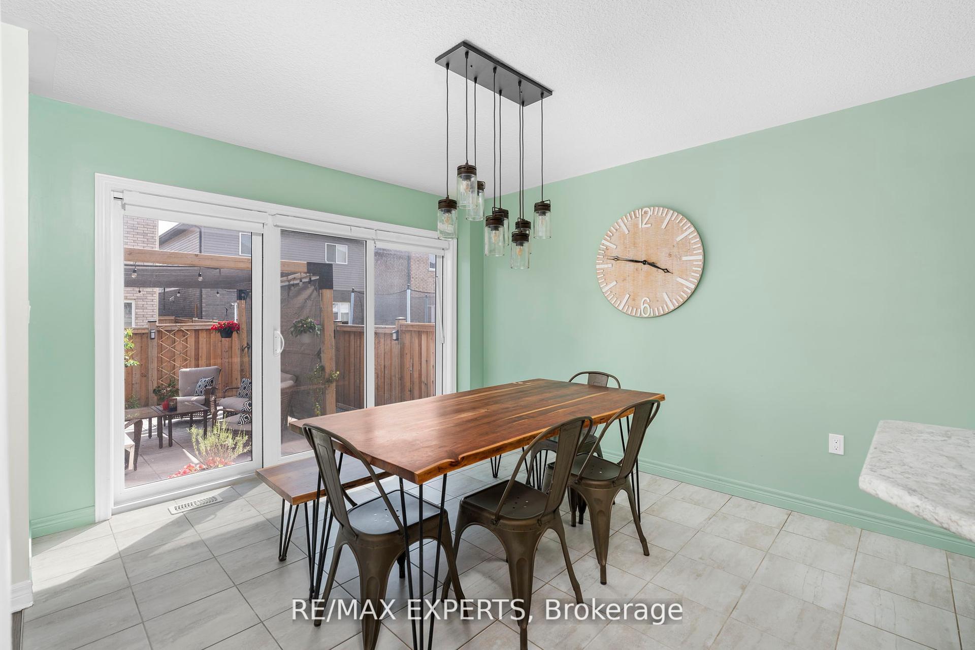 Photo 14 of 316 Dalgleish Trail, Hamilton, Rural Glanbrook — HOMEH