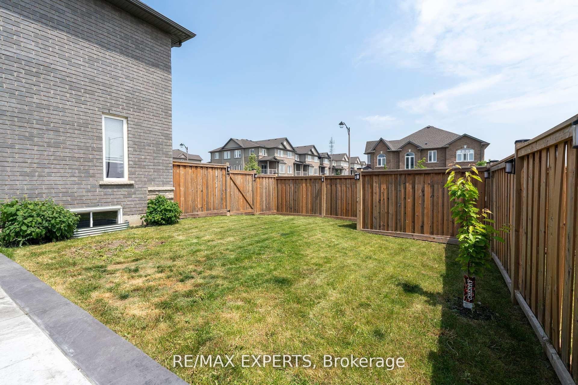 Photo 40 of 316 Dalgleish Trail, Hamilton, Rural Glanbrook — HOMEH