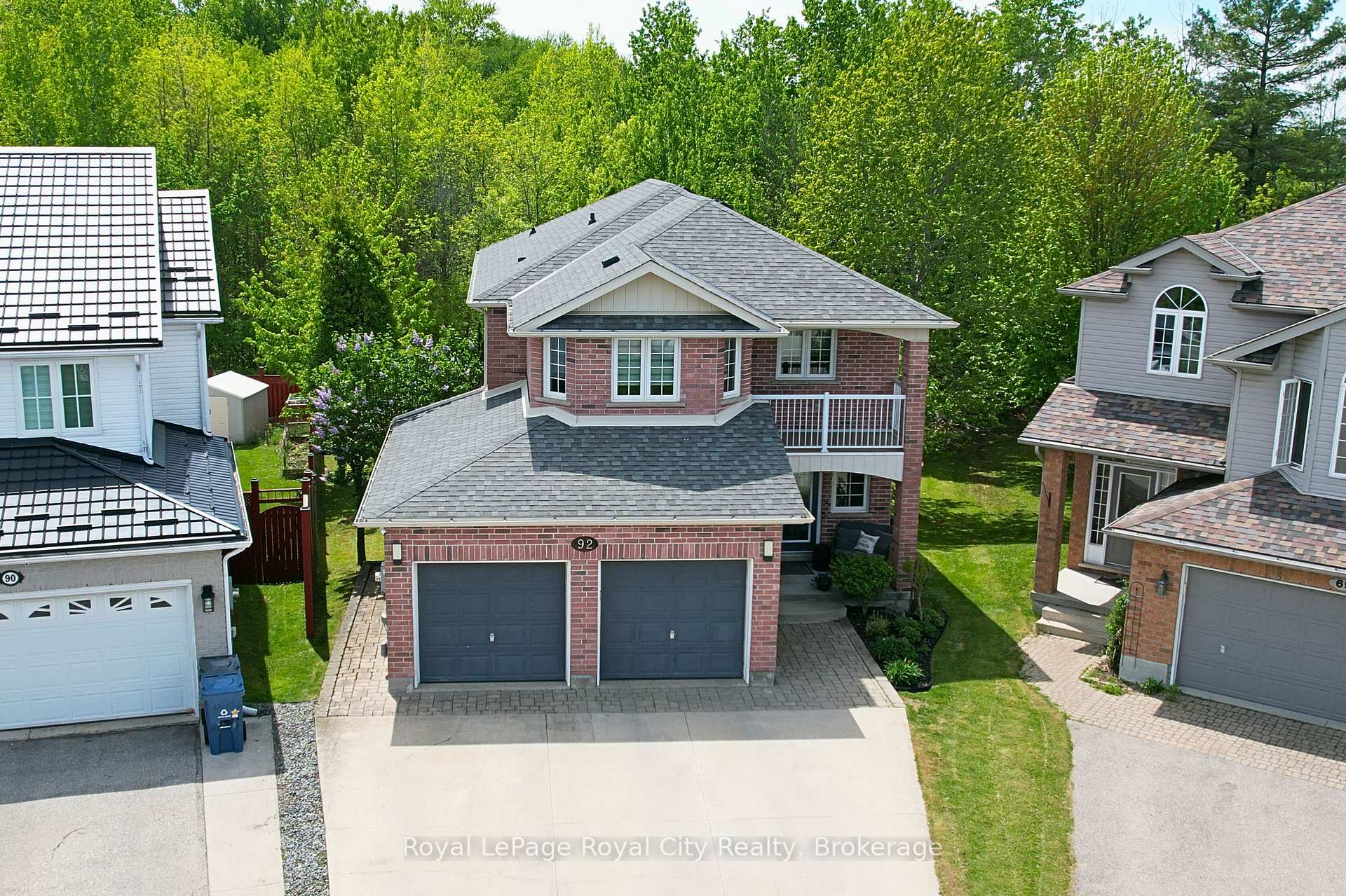 Photo 1 of 92 Chillico Drive, Guelph, Willow West/Sugarbush/West Acres — HOMEH