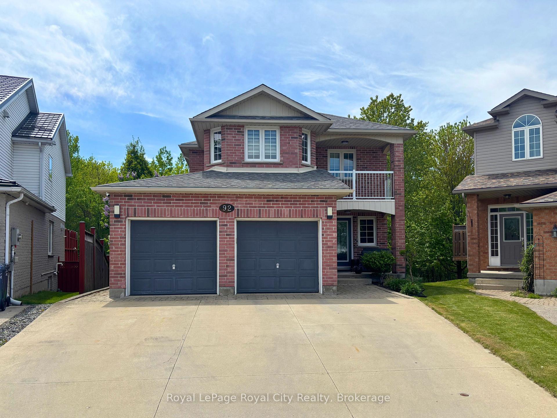 Photo 3 of 92 Chillico Drive, Guelph, Willow West/Sugarbush/West Acres — HOMEH
