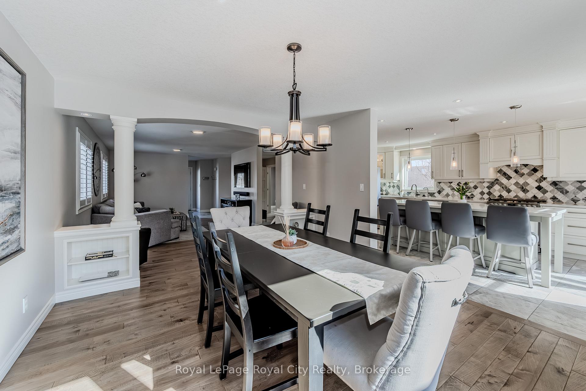 Photo 10 of 92 Chillico Drive, Guelph, Willow West/Sugarbush/West Acres — HOMEH