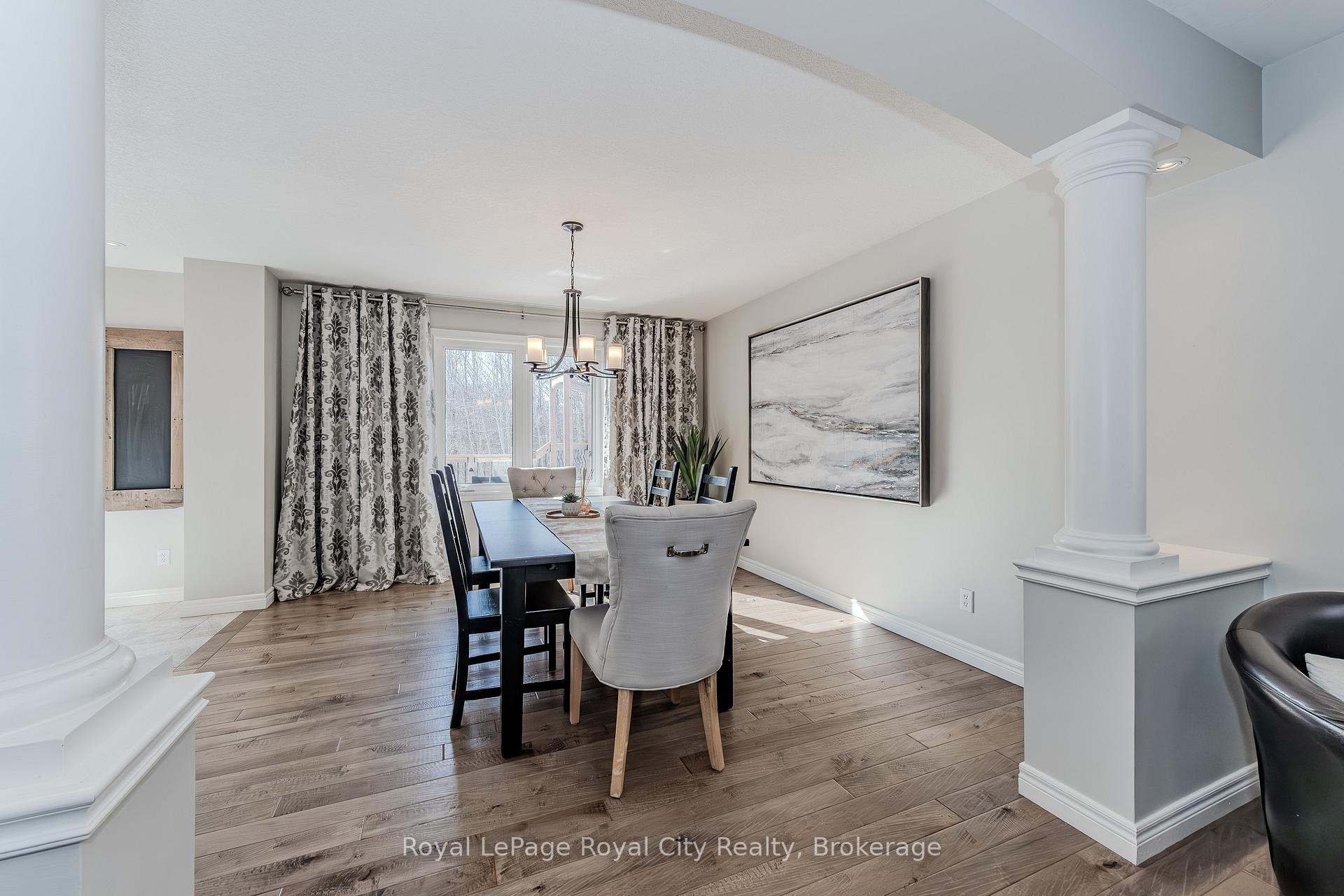 Photo 11 of 92 Chillico Drive, Guelph, Willow West/Sugarbush/West Acres — HOMEH