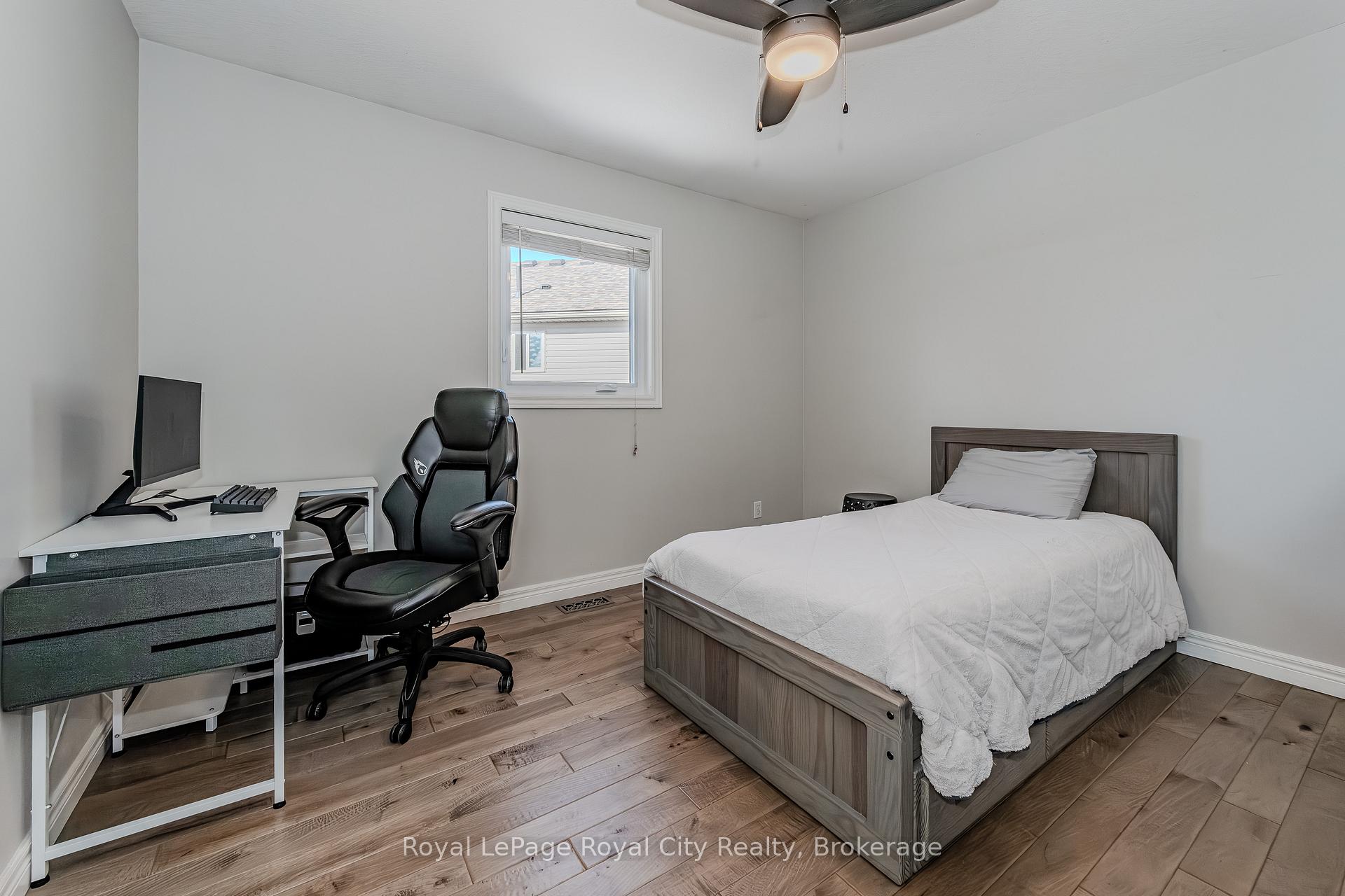 Photo 26 of 92 Chillico Drive, Guelph, Willow West/Sugarbush/West Acres — HOMEH