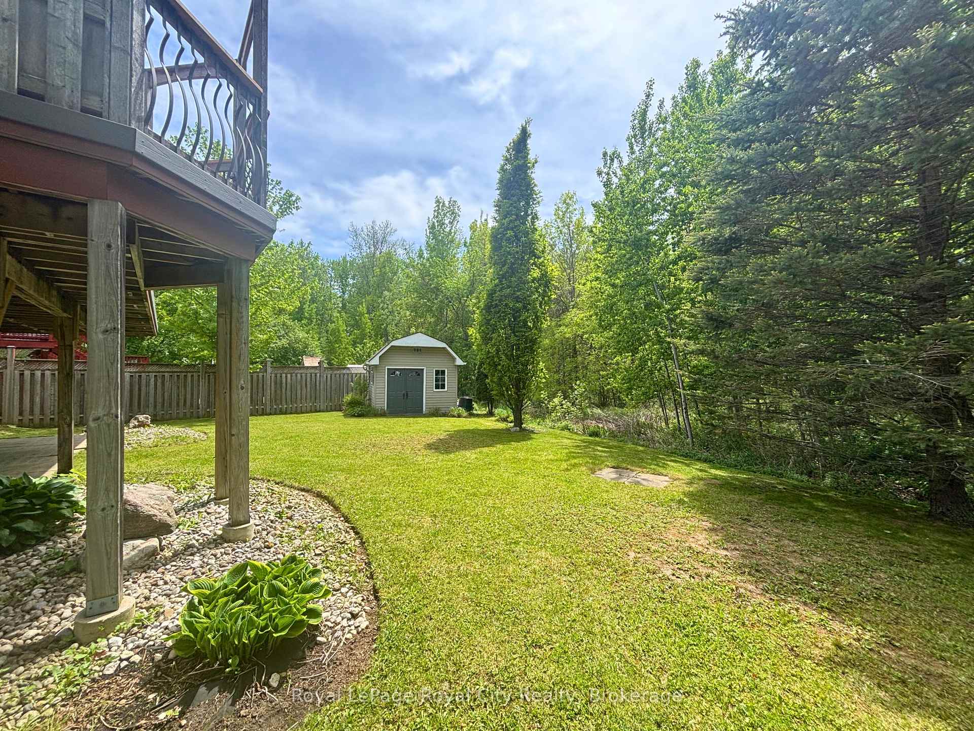 Photo 37 of 92 Chillico Drive, Guelph, Willow West/Sugarbush/West Acres — HOMEH