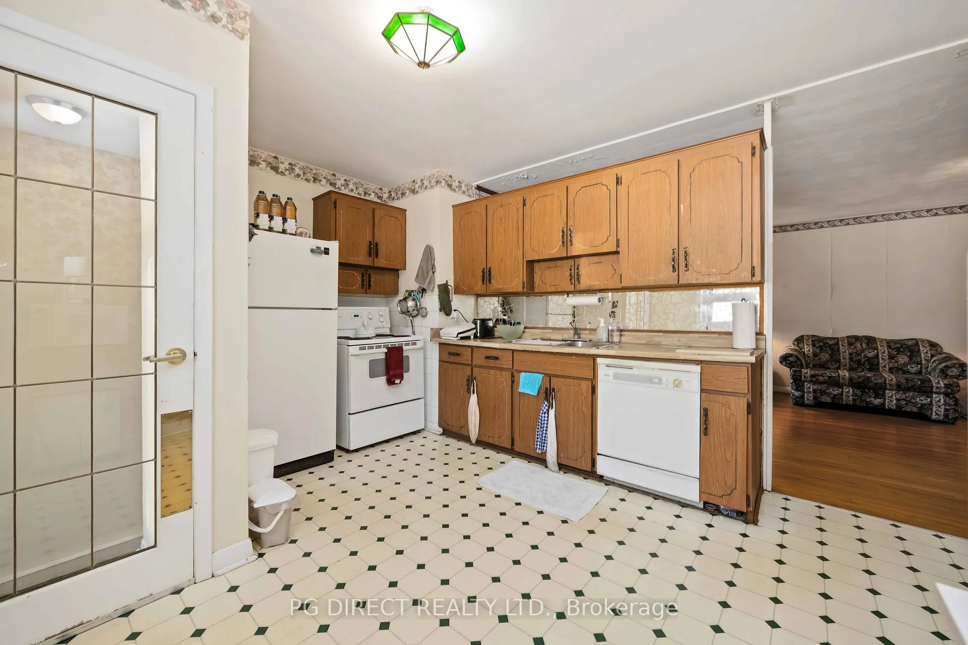 Photo 7 of 123 Tulloch Drive, Ajax, South East — HOMEH