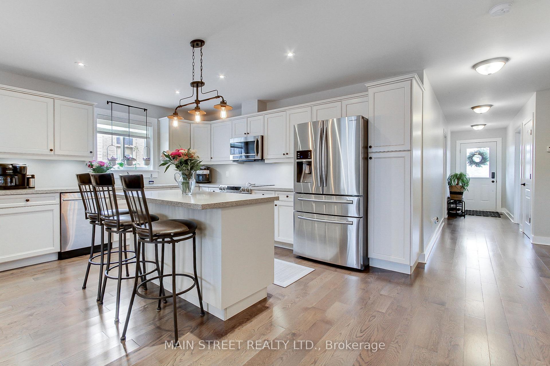 Photo 8 of 147 Spring Road, Georgina, Keswick North — HOMEH