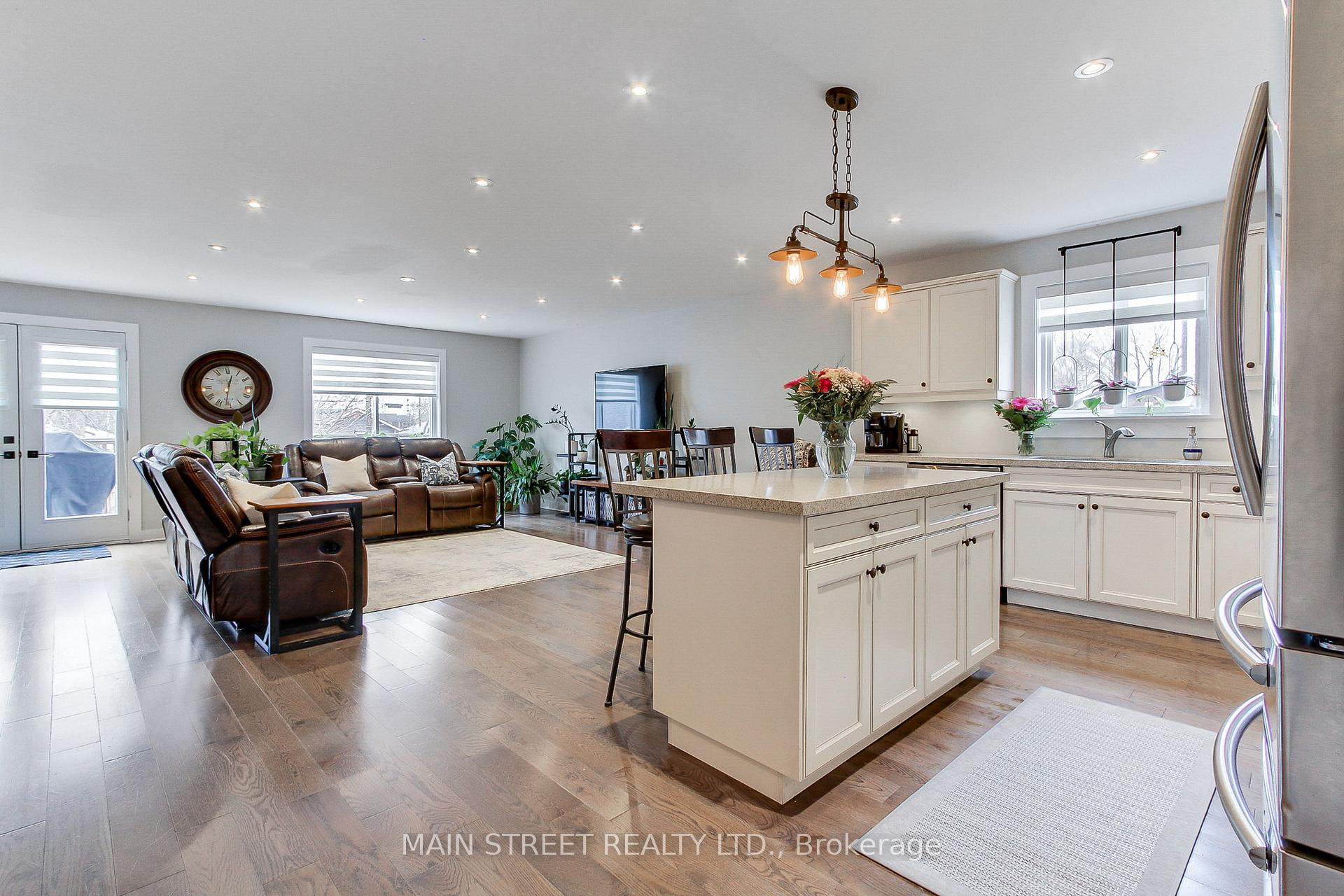 Photo 13 of 147 Spring Road, Georgina, Keswick North — HOMEH