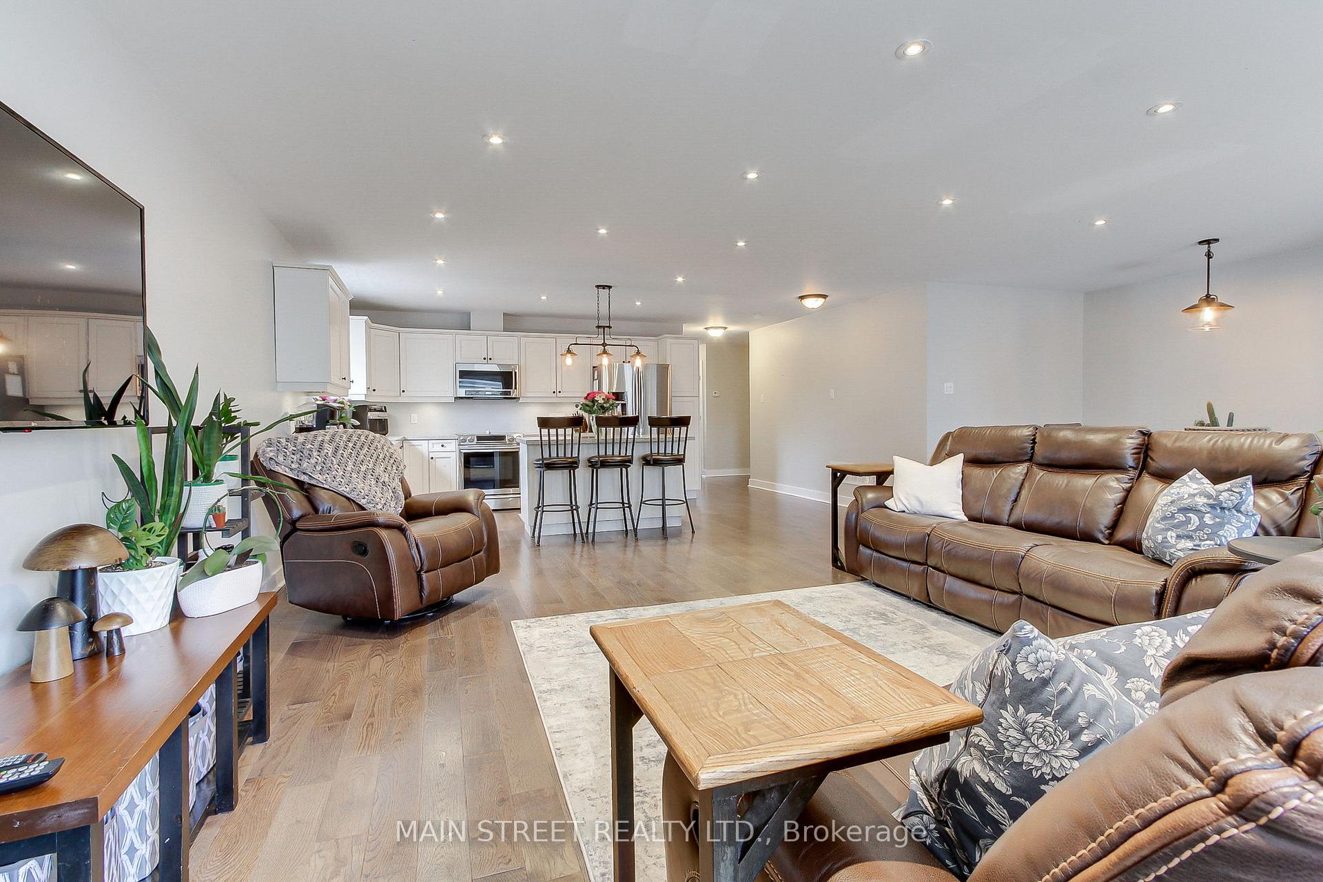 Photo 16 of 147 Spring Road, Georgina, Keswick North — HOMEH