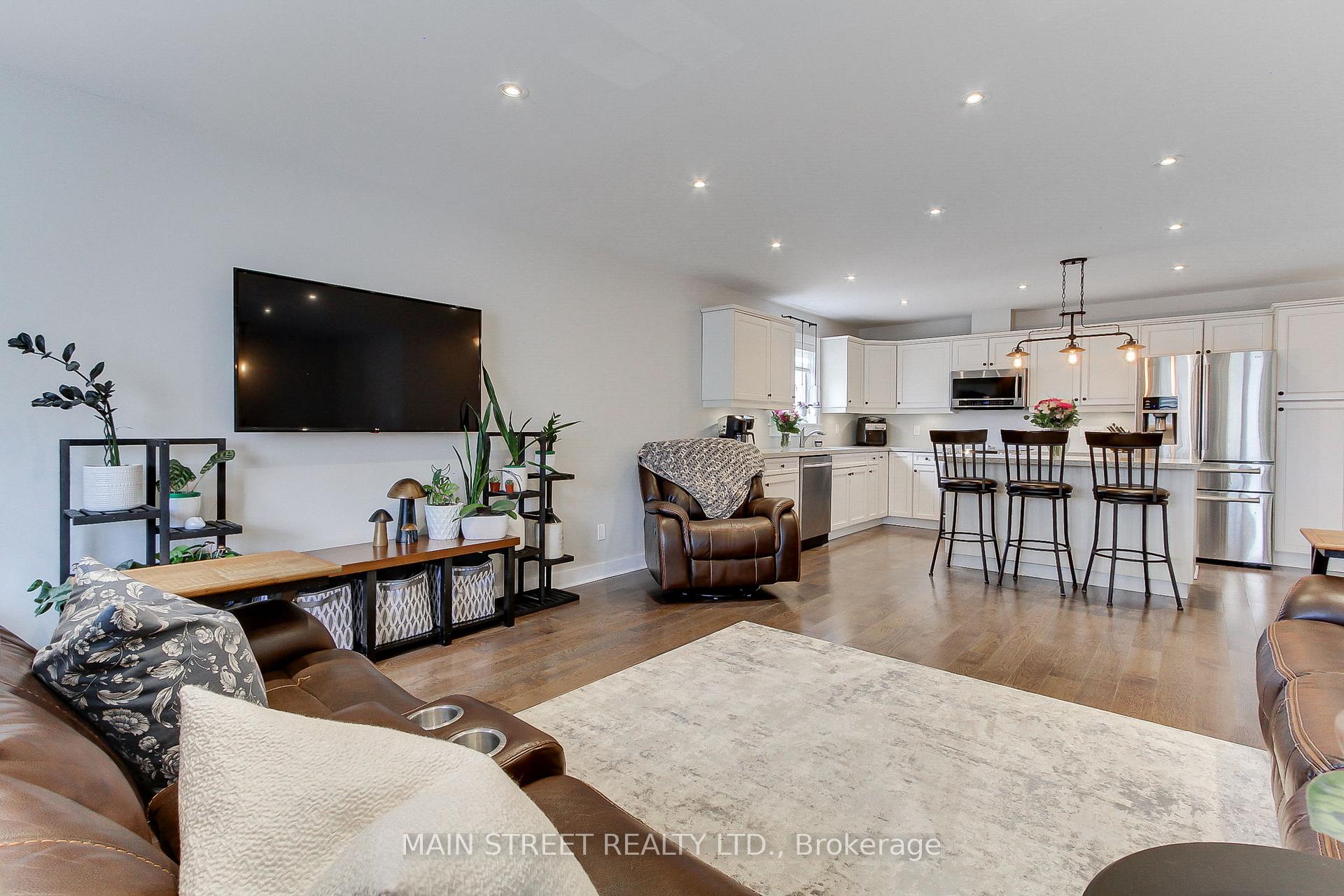 Photo 18 of 147 Spring Road, Georgina, Keswick North — HOMEH