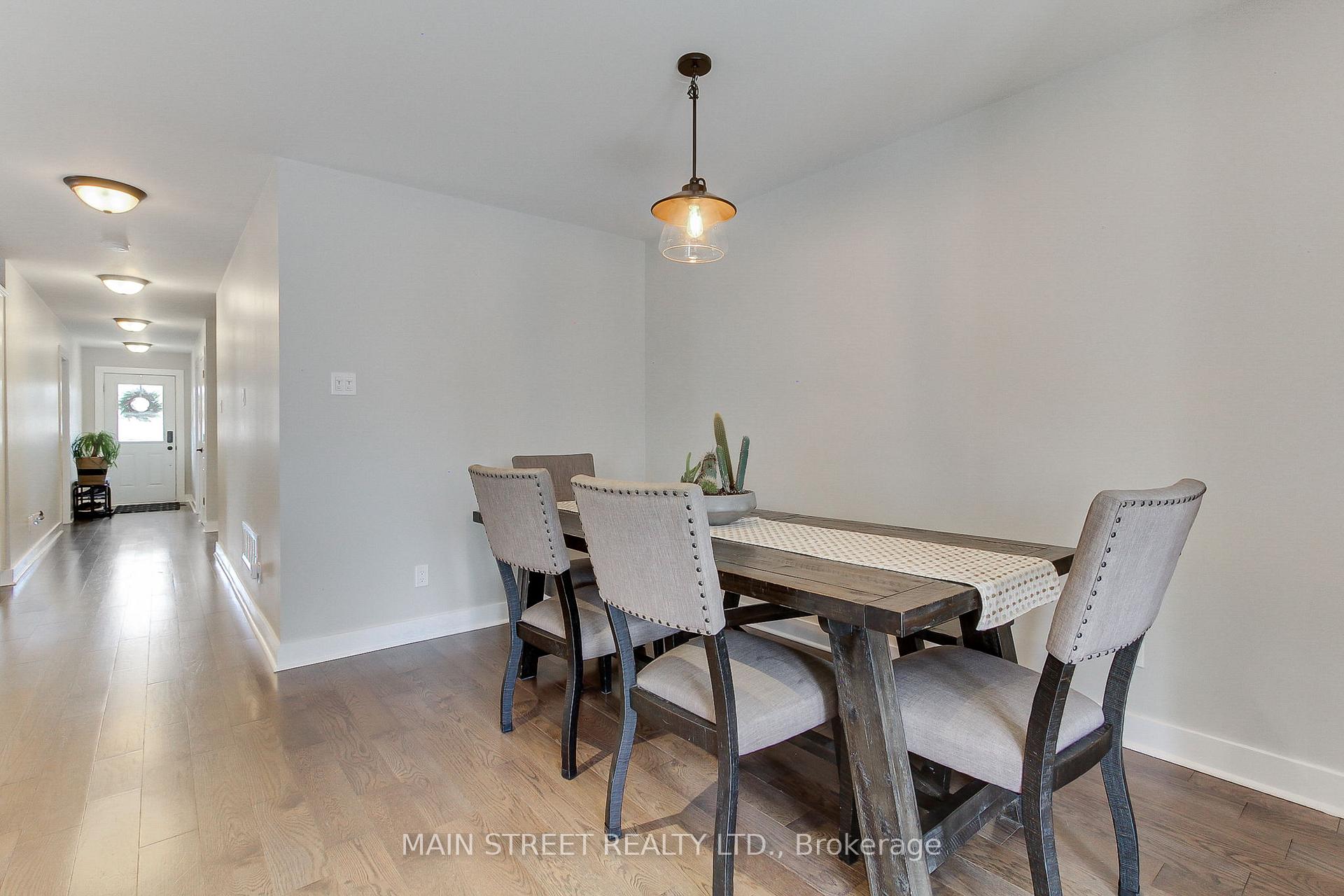 Photo 19 of 147 Spring Road, Georgina, Keswick North — HOMEH