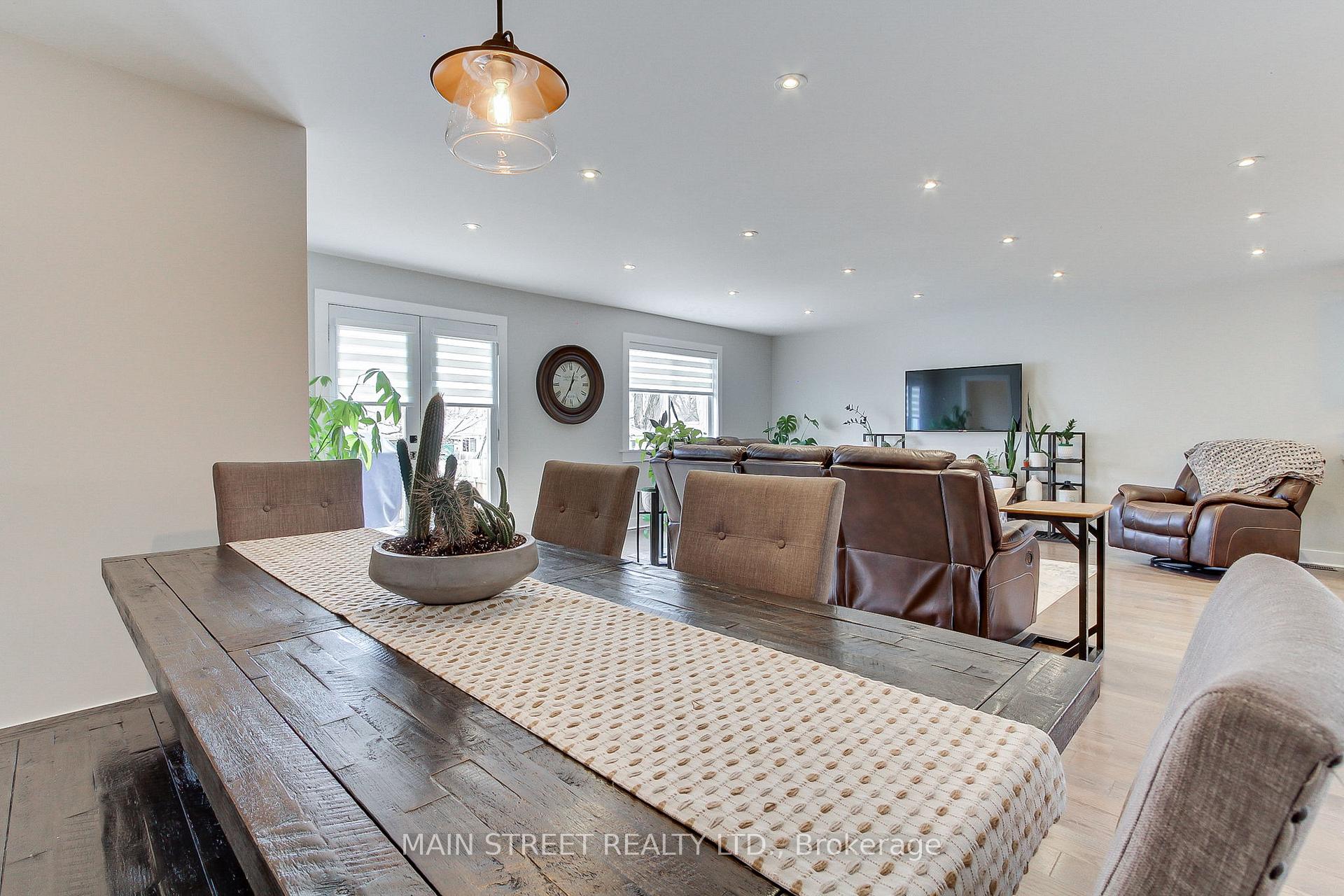 Photo 20 of 147 Spring Road, Georgina, Keswick North — HOMEH