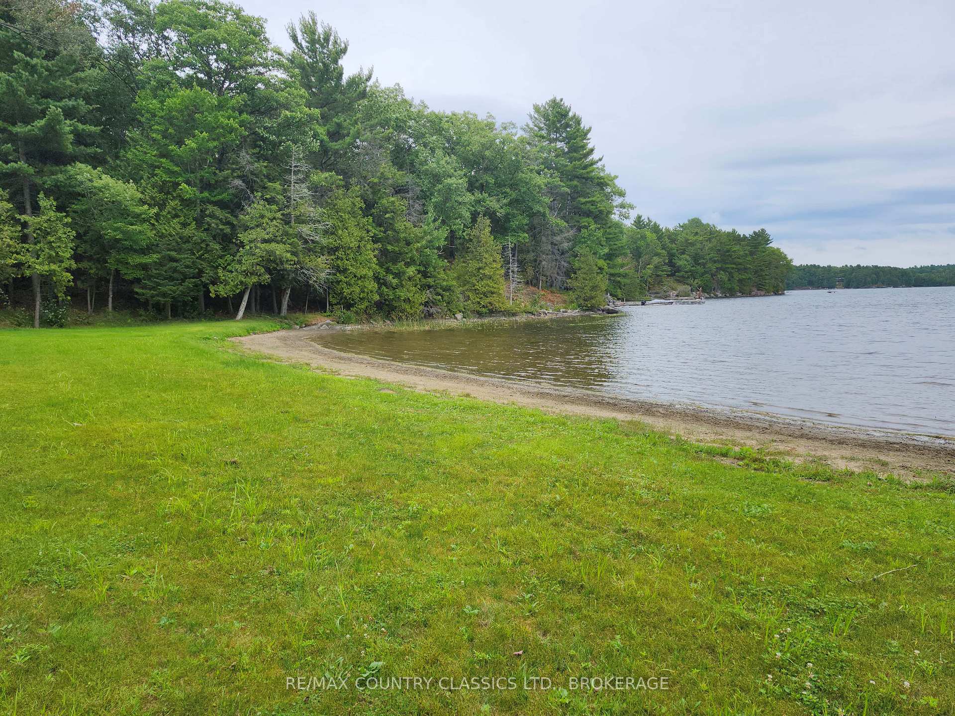 Photo 2 of 1055 Moore Lane, Frontenac, Frontenac North — HOMEH