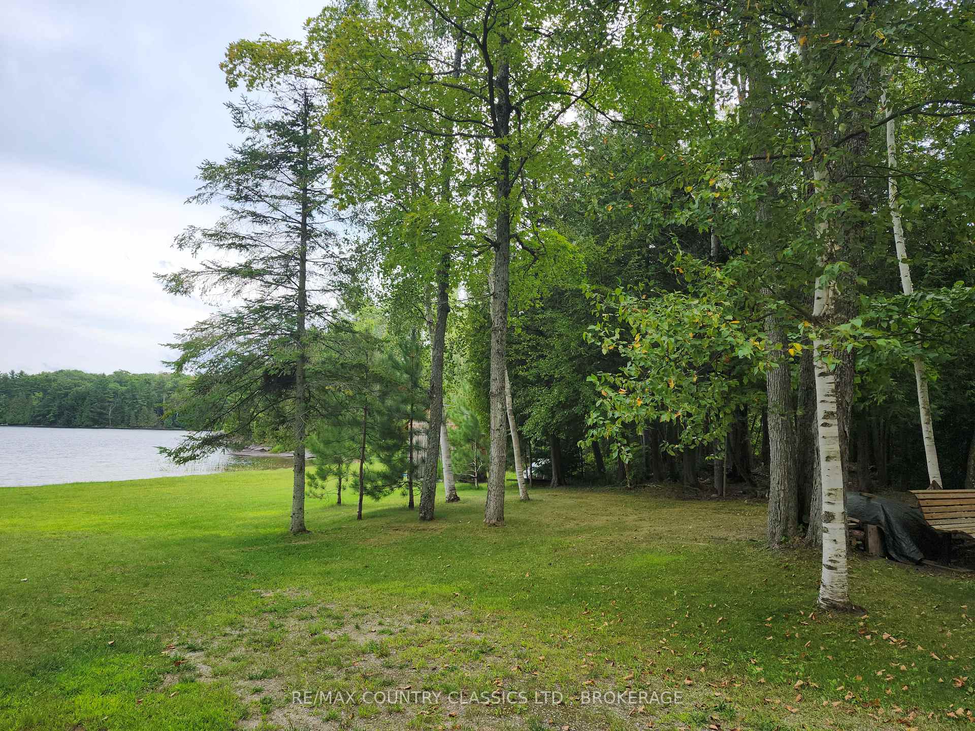 Photo 6 of 1055 Moore Lane, Frontenac, Frontenac North — HOMEH