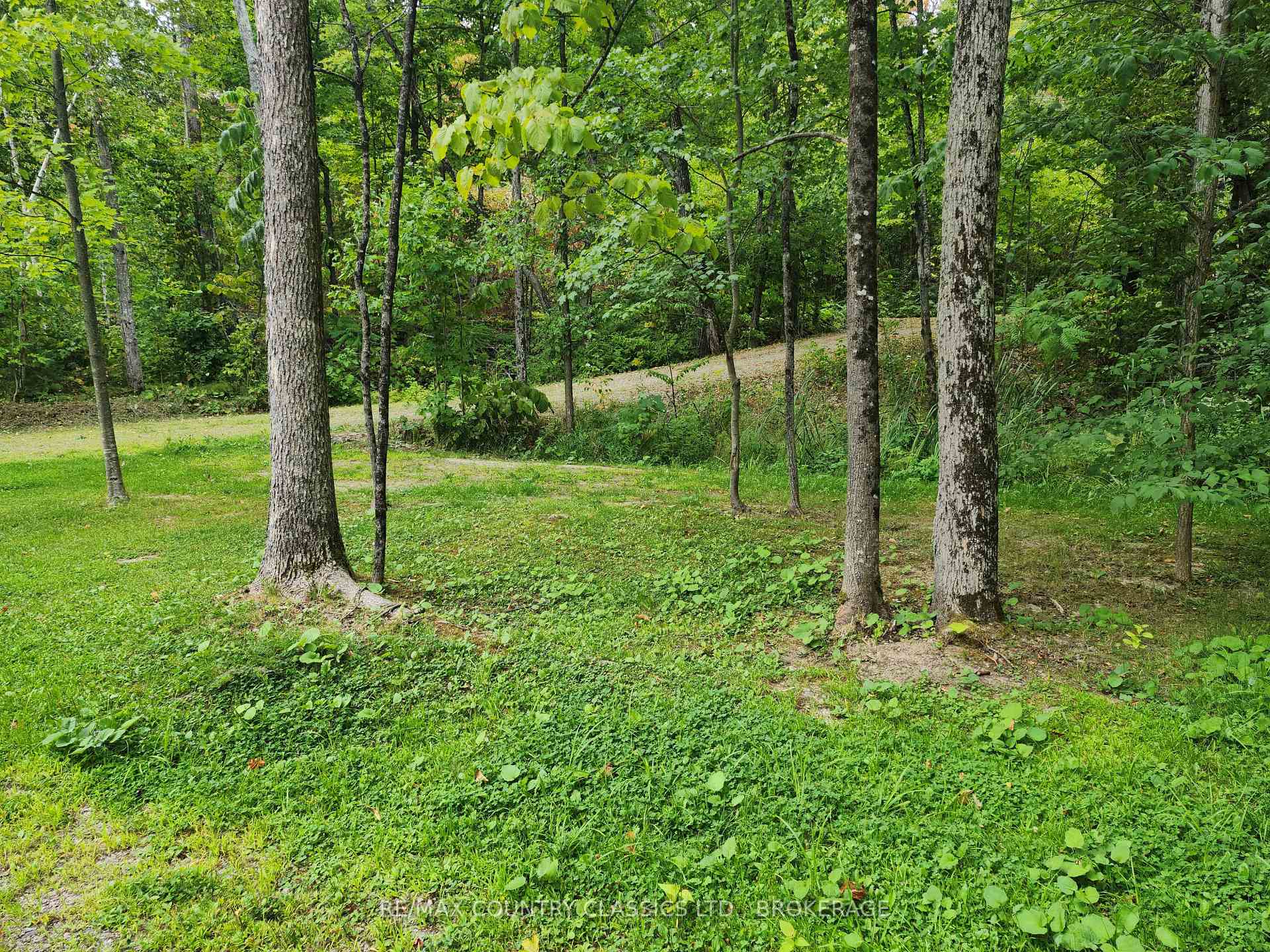 Photo 13 of 1055 Moore Lane, Frontenac, Frontenac North — HOMEH