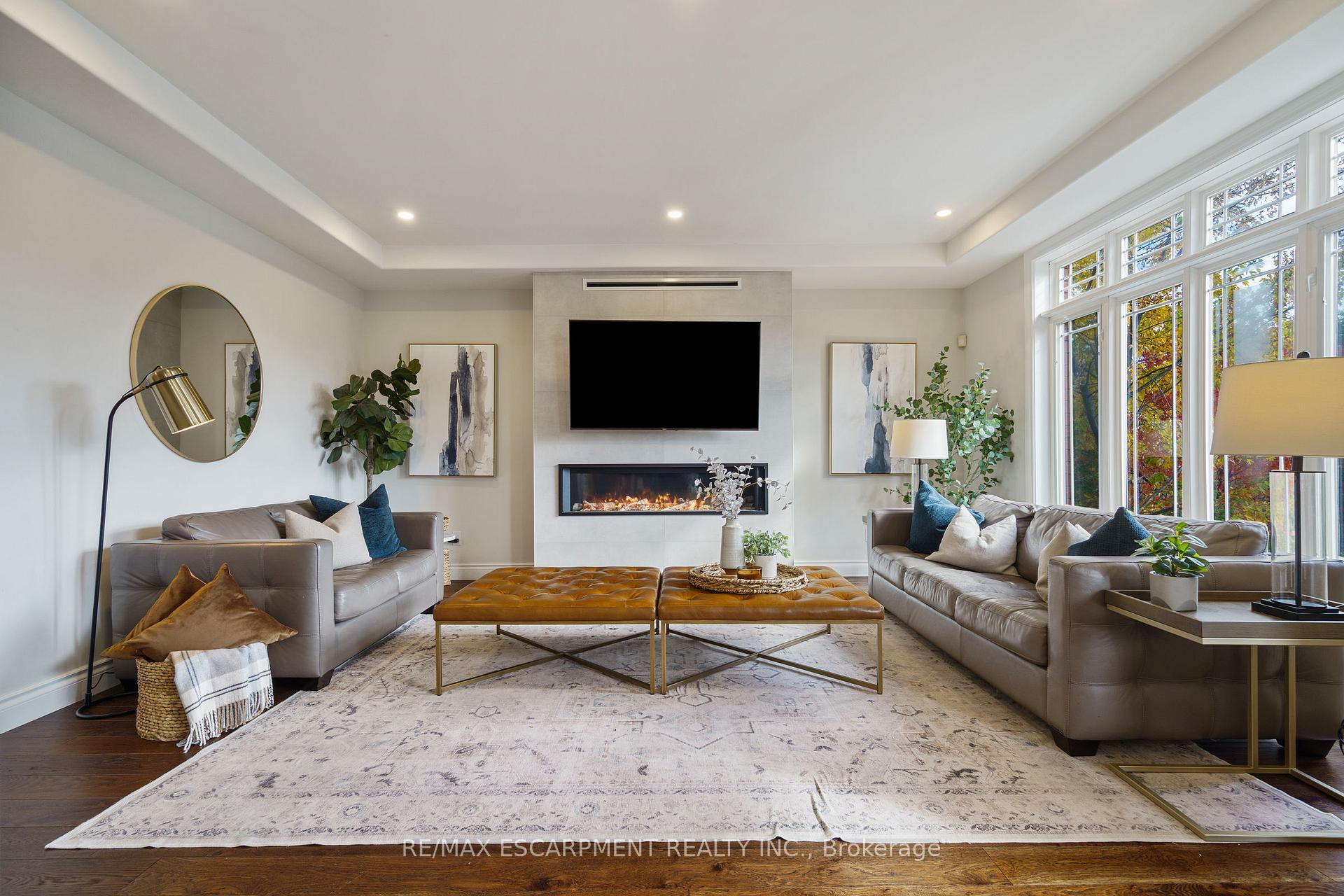 Photo 6 of 47 Stowbridge Crescent, Hamilton, Ancaster — HOMEH