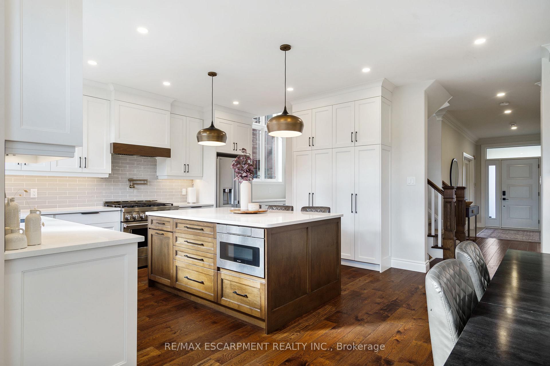 Photo 12 of 47 Stowbridge Crescent, Hamilton, Ancaster — HOMEH