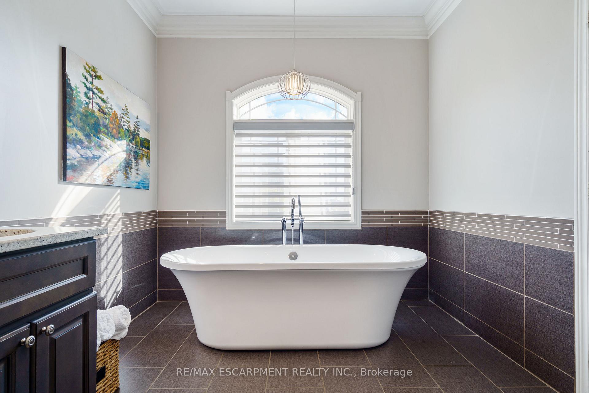 Photo 29 of 47 Stowbridge Crescent, Hamilton, Ancaster — HOMEH