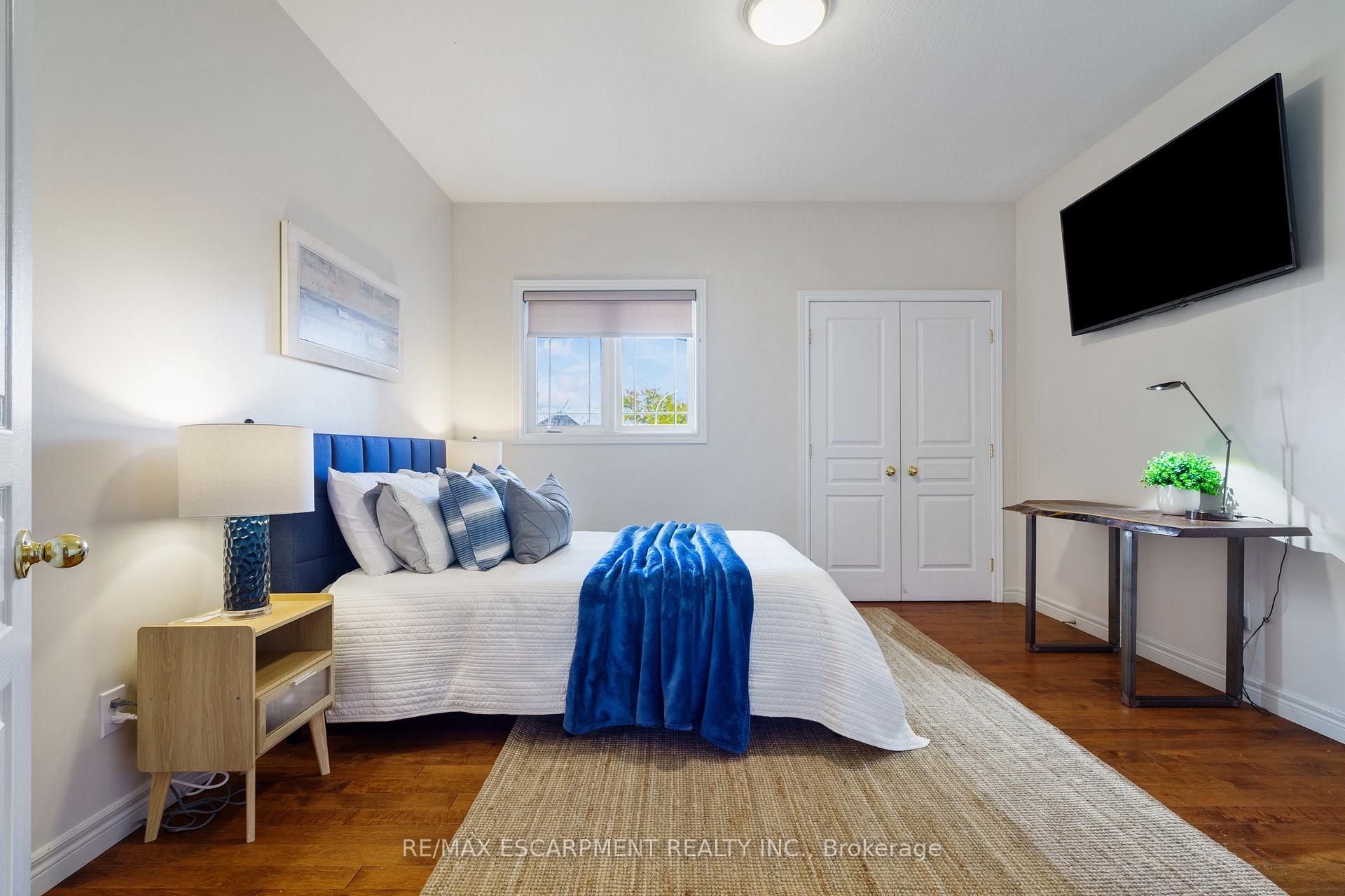 Photo 32 of 47 Stowbridge Crescent, Hamilton, Ancaster — HOMEH