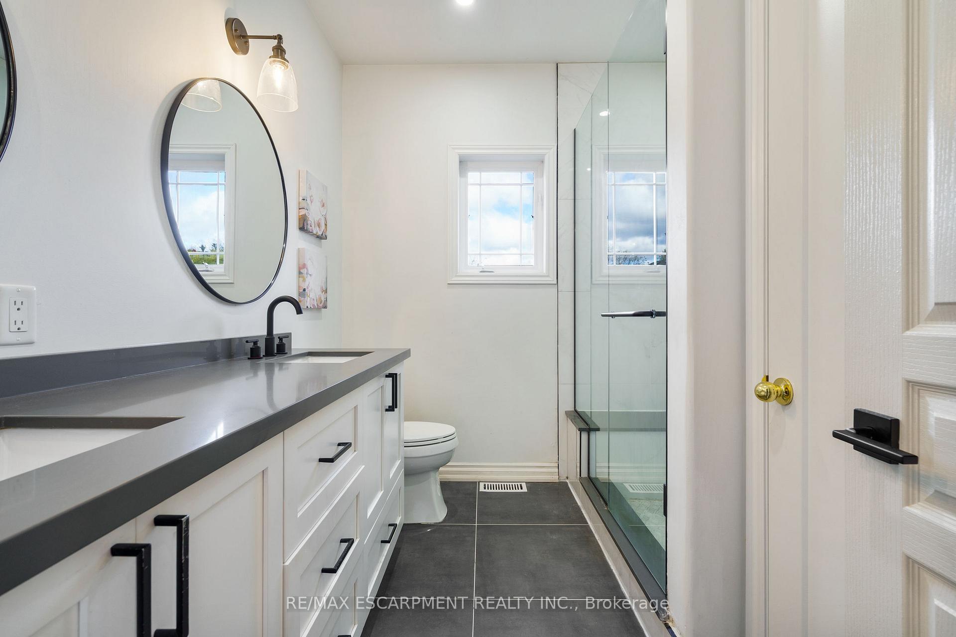 Photo 34 of 47 Stowbridge Crescent, Hamilton, Ancaster — HOMEH