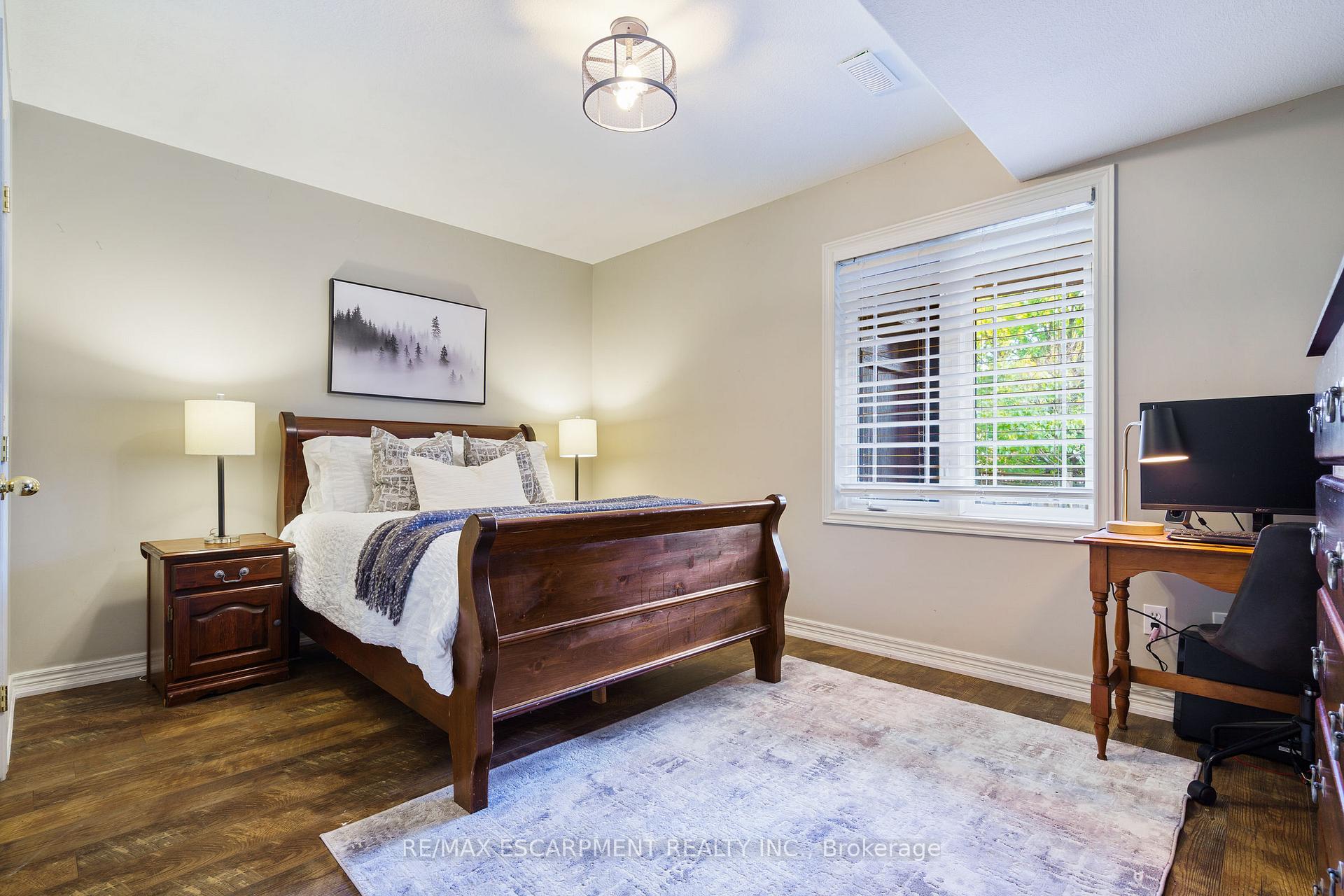 Photo 41 of 47 Stowbridge Crescent, Hamilton, Ancaster — HOMEH