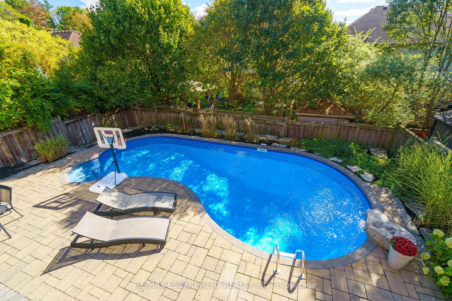 Photo 49 of 47 Stowbridge Crescent, Hamilton, Ancaster — HOMEH