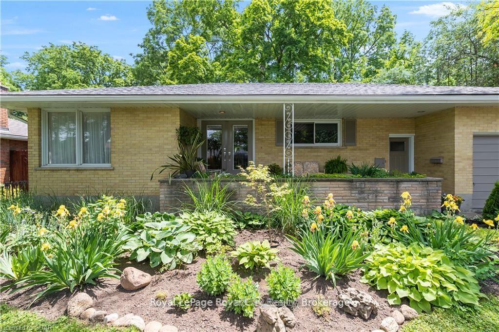 Photo 27 of 16 Fairview Boulevard, Guelph, Dovercliffe Park/Old University — HOMEH