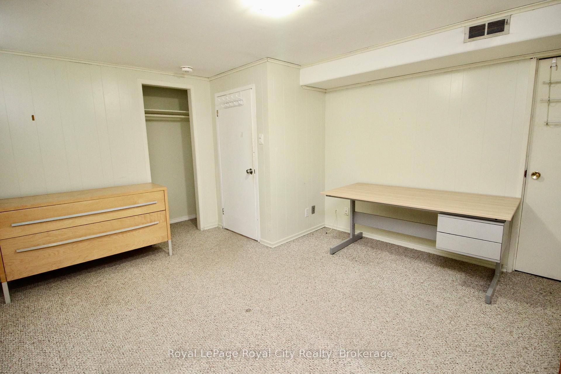 Photo 55 of 16 Fairview Boulevard, Guelph, Dovercliffe Park/Old University — HOMEH
