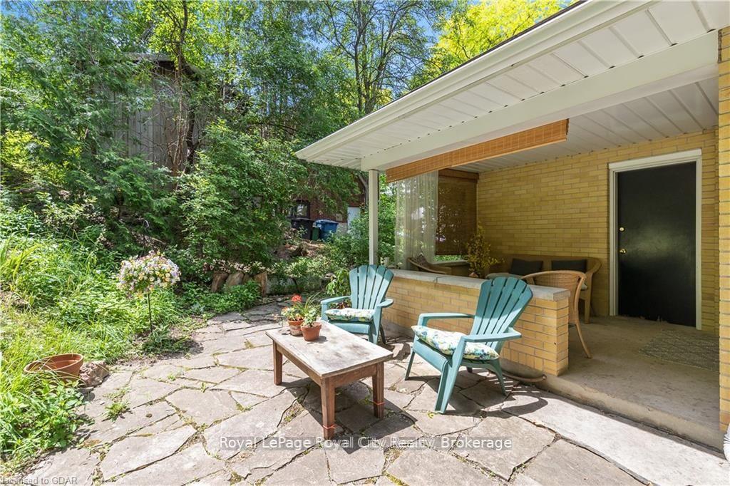Photo 88 of 16 Fairview Boulevard, Guelph, Dovercliffe Park/Old University — HOMEH