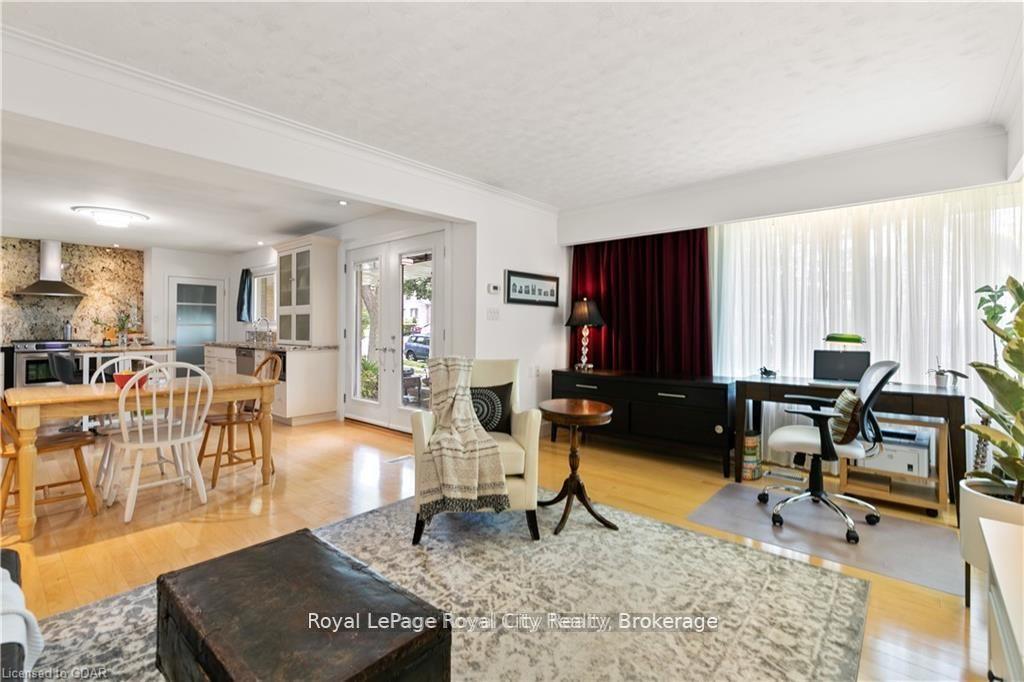 Photo 19 of 16 Fairview Boulevard, Guelph, Dovercliffe Park/Old University — HOMEH