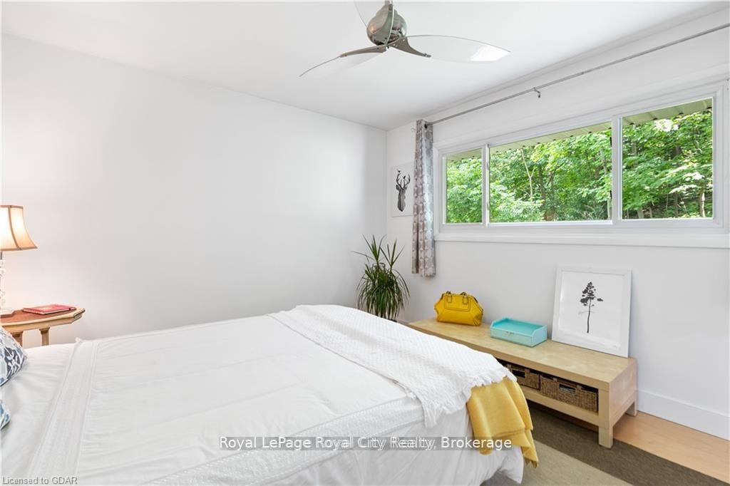 Photo 21 of 16 Fairview Boulevard, Guelph, Dovercliffe Park/Old University — HOMEH