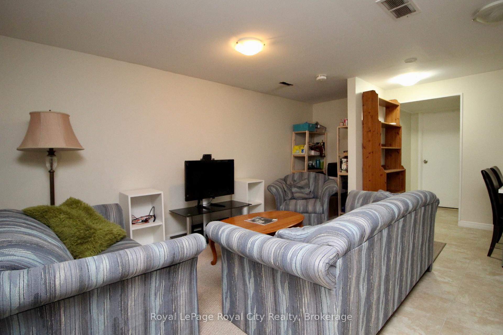Photo 66 of 16 Fairview Boulevard, Guelph, Dovercliffe Park/Old University — HOMEH